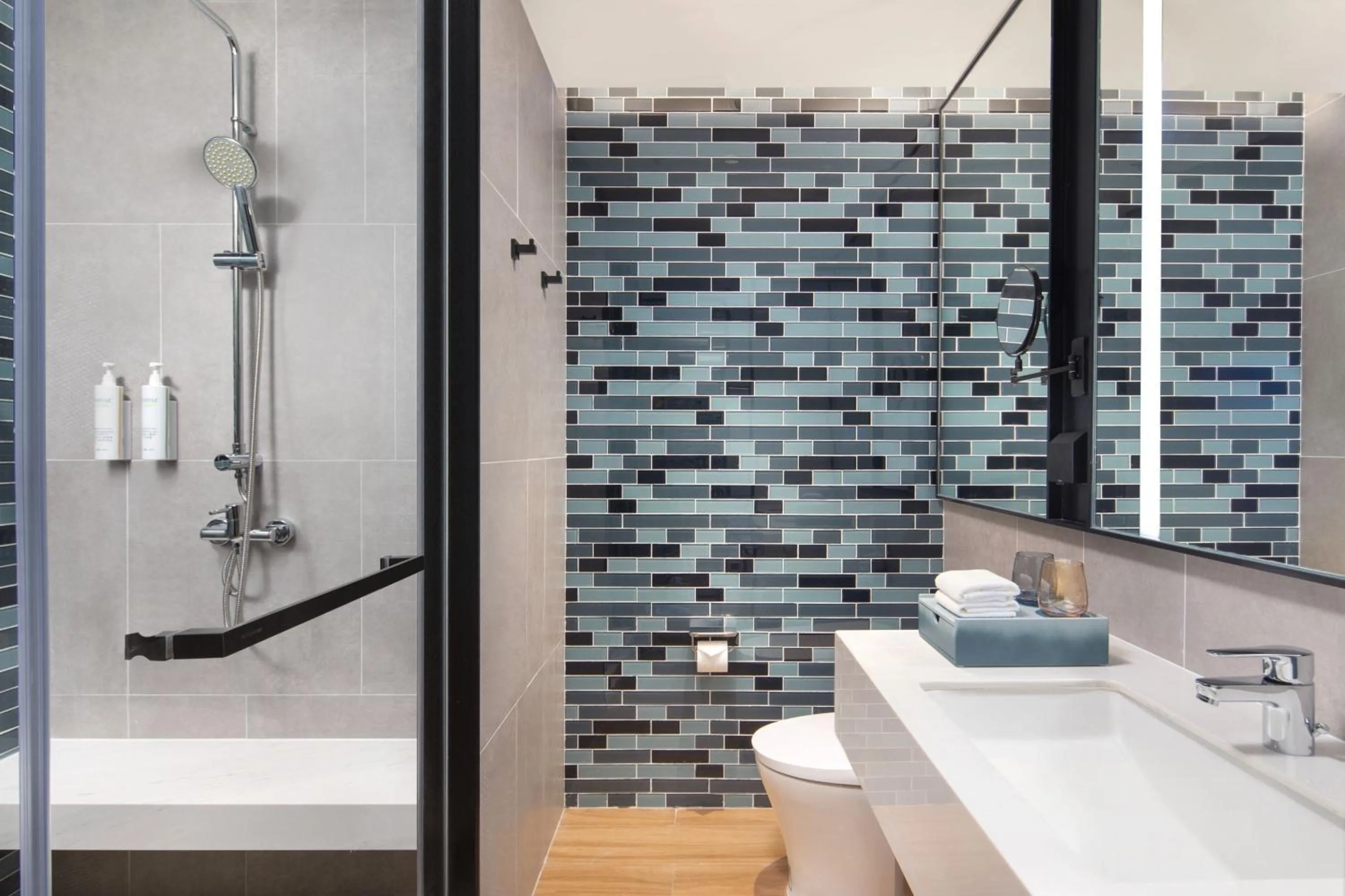 Bathroom in Fairfield by Marriott Yangzhou Slender West Lake