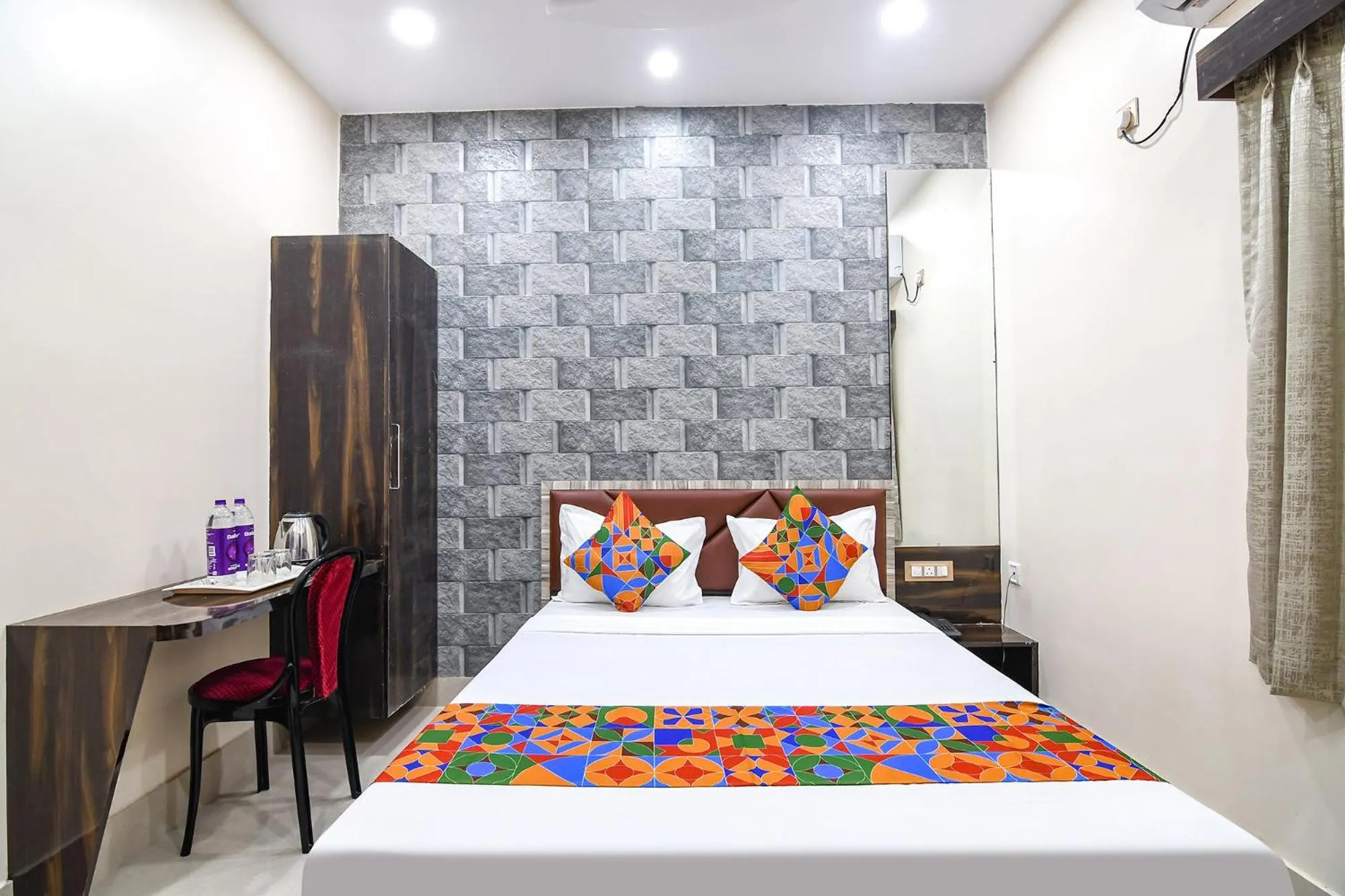 Bed in FabHotel Sriya - City Center, Durgapur