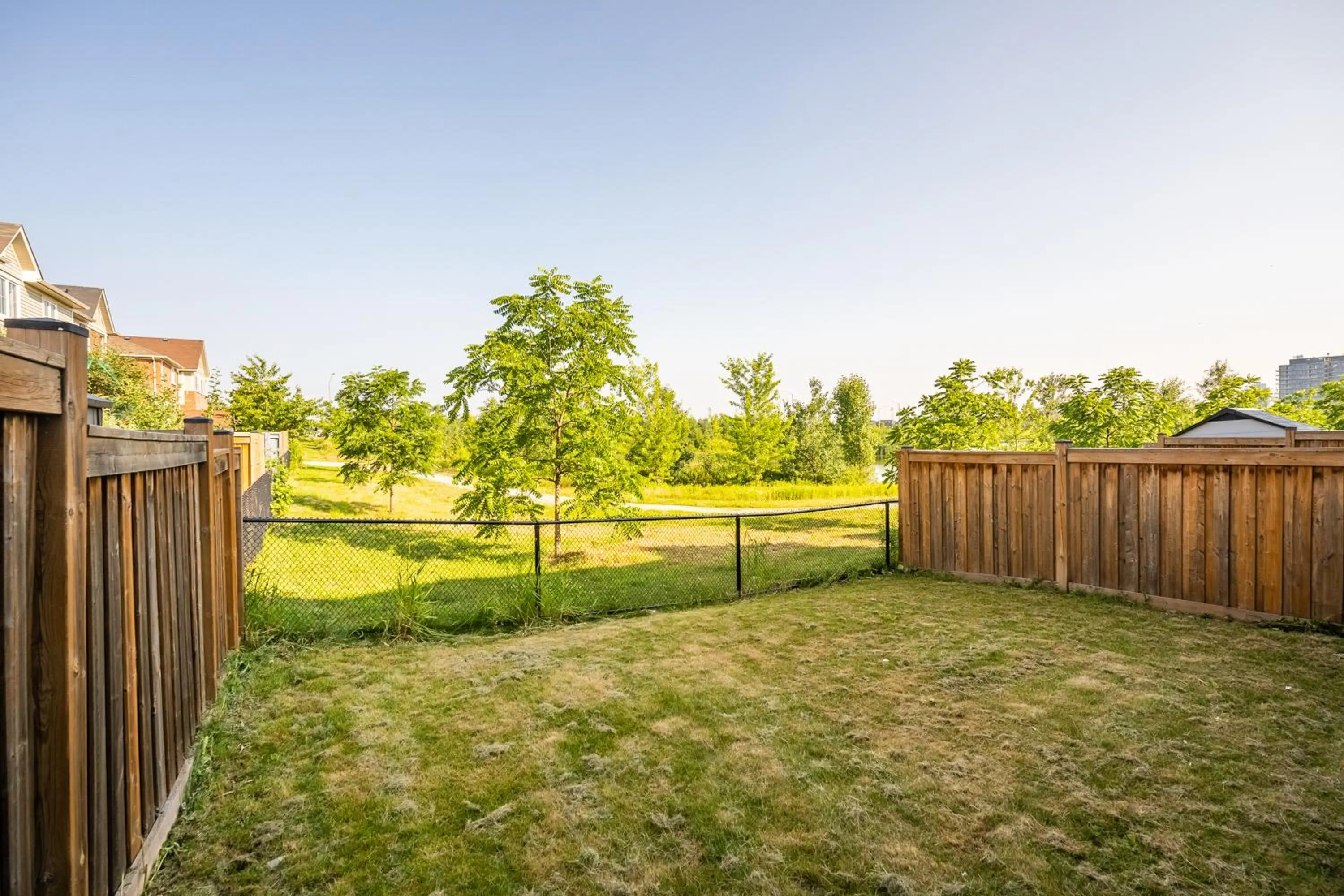 Natural landscape in GLOBALSTAY Modern 3 Bedroom House in Brampton