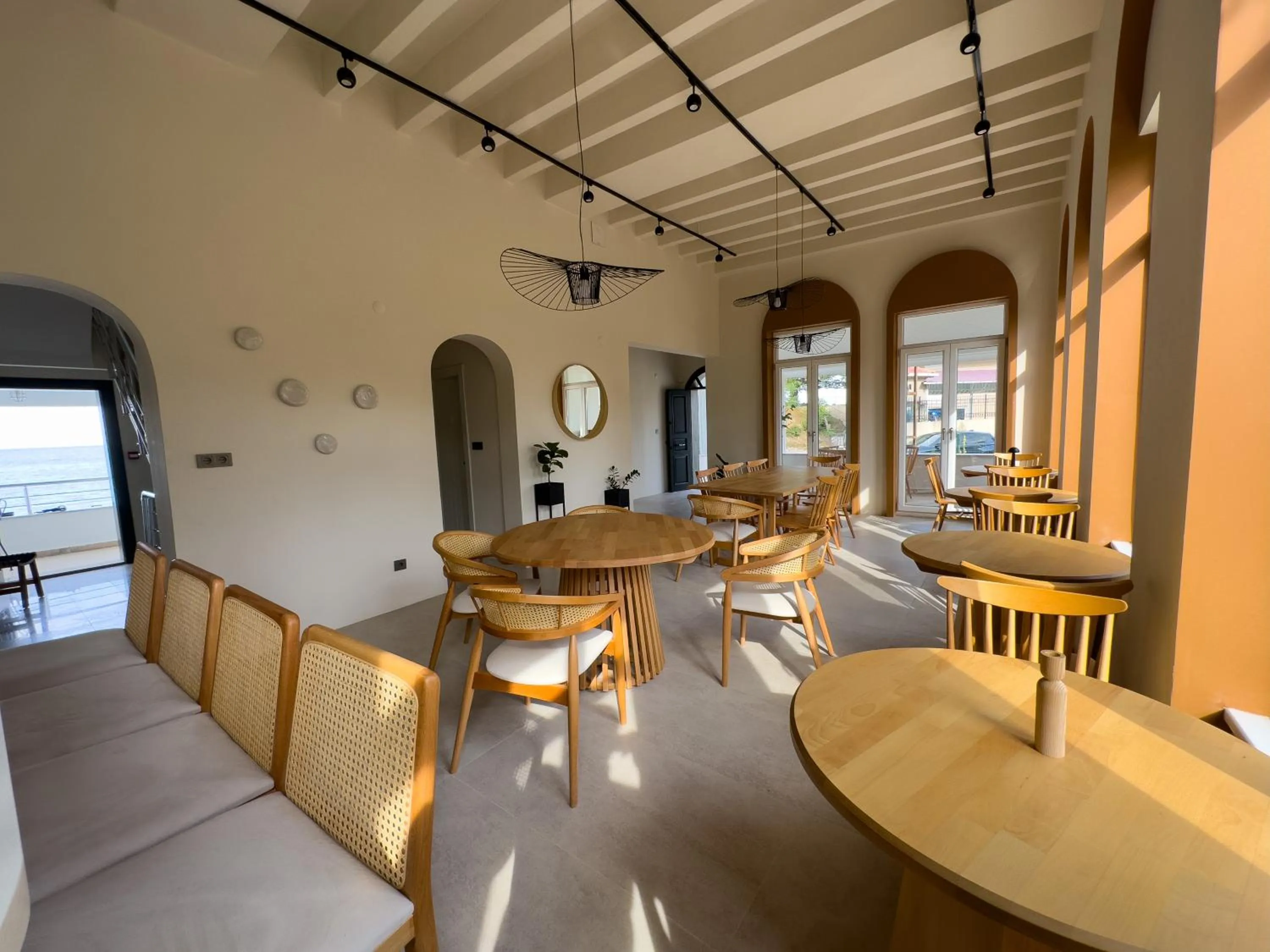 Restaurant/places to eat in Mehmetbey Çaka