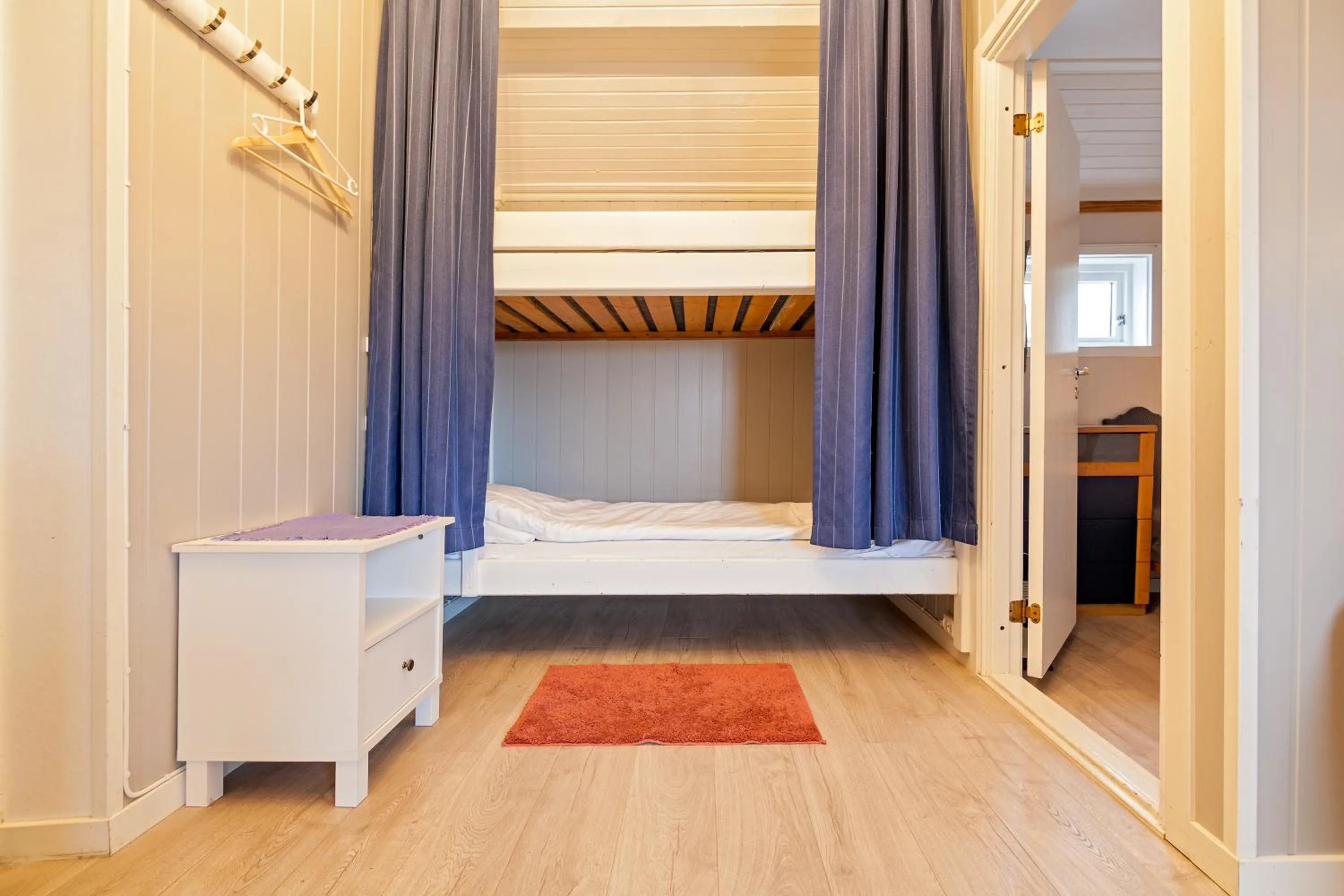 Bed in Sjøstrand Rorbuer