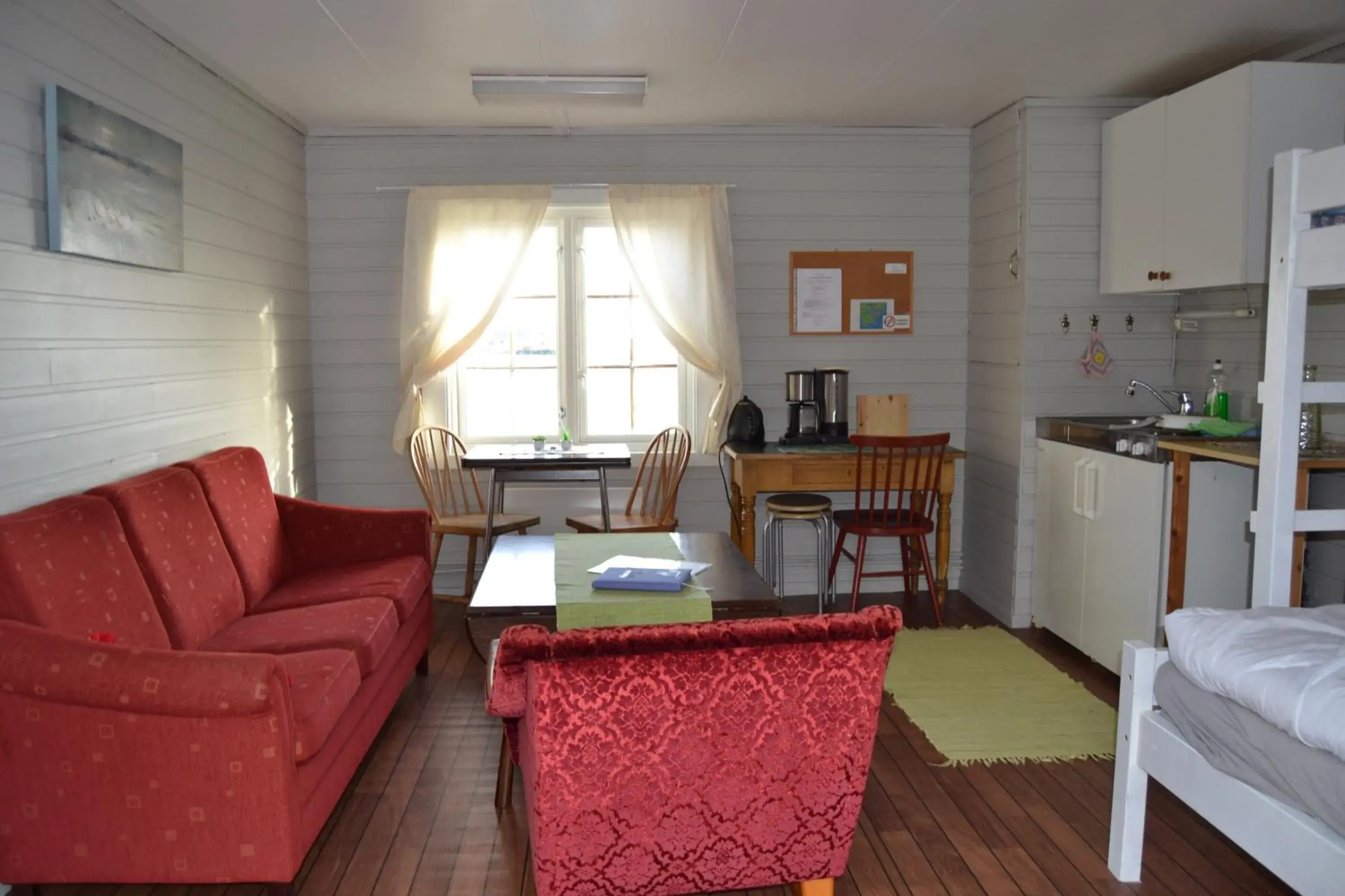 Studio (3 Adults) in Sjøstrand Rorbuer Studio (3 Adults) in Sjøstrand Rorbuer