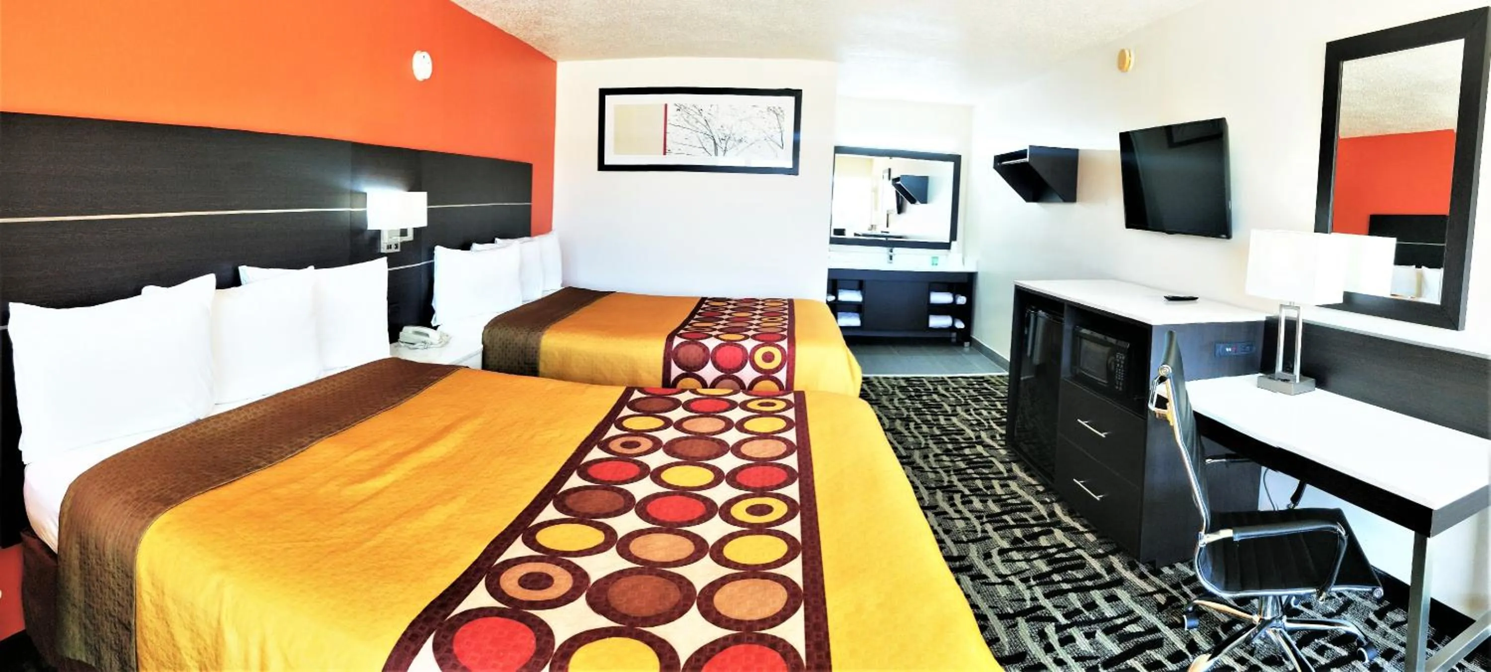 Photo of the whole room, Bed in Travel Inn Eutaw