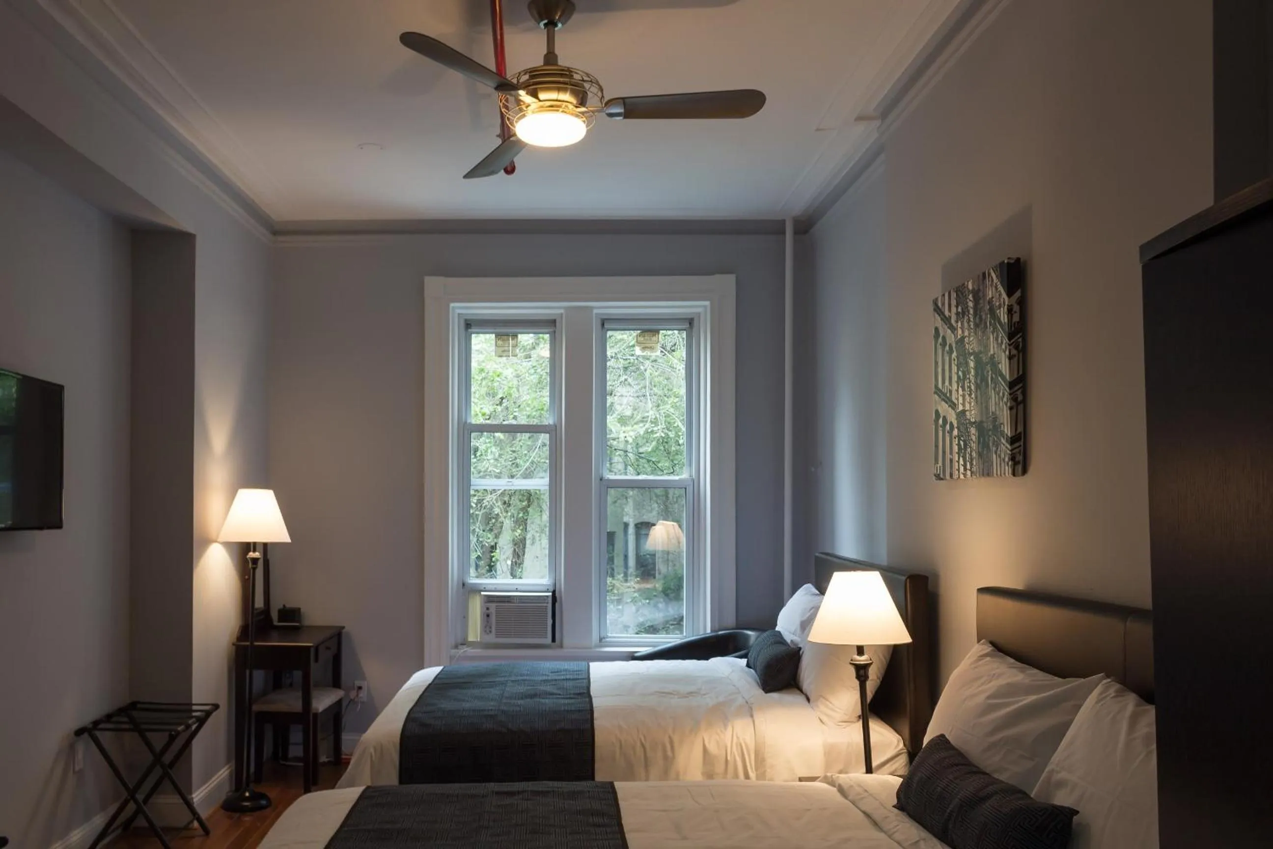 Photo of the whole room, Bed in The Central Park North