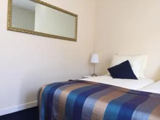 Bed in The Waverly House