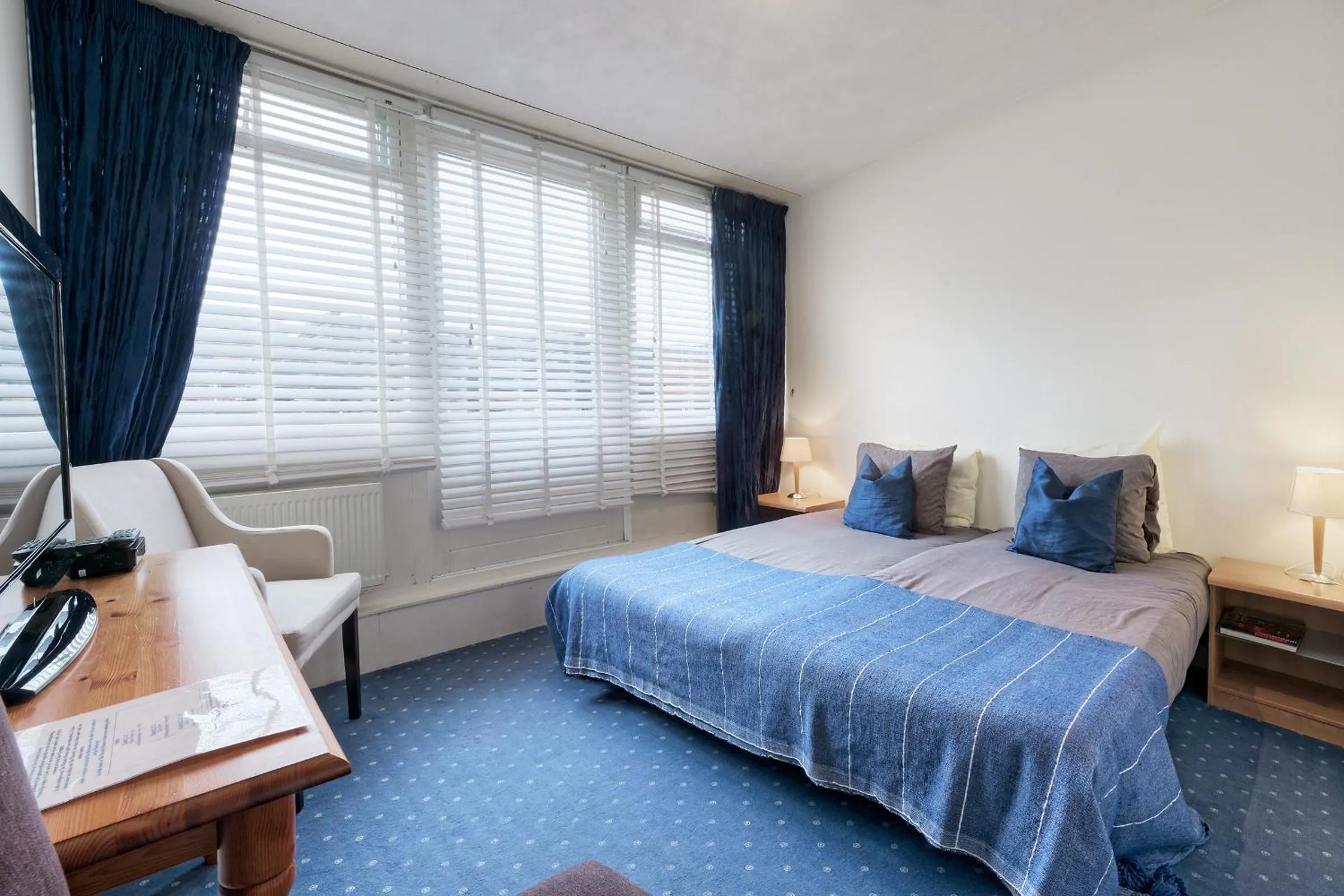 Bed in The Waverly House