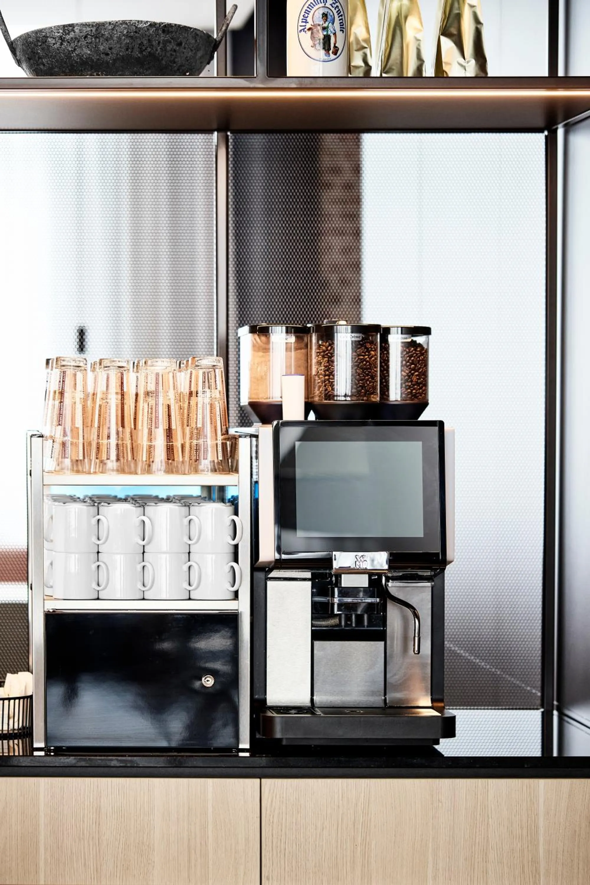 Breakfast in H2 Hotel Wien Schönbrunn