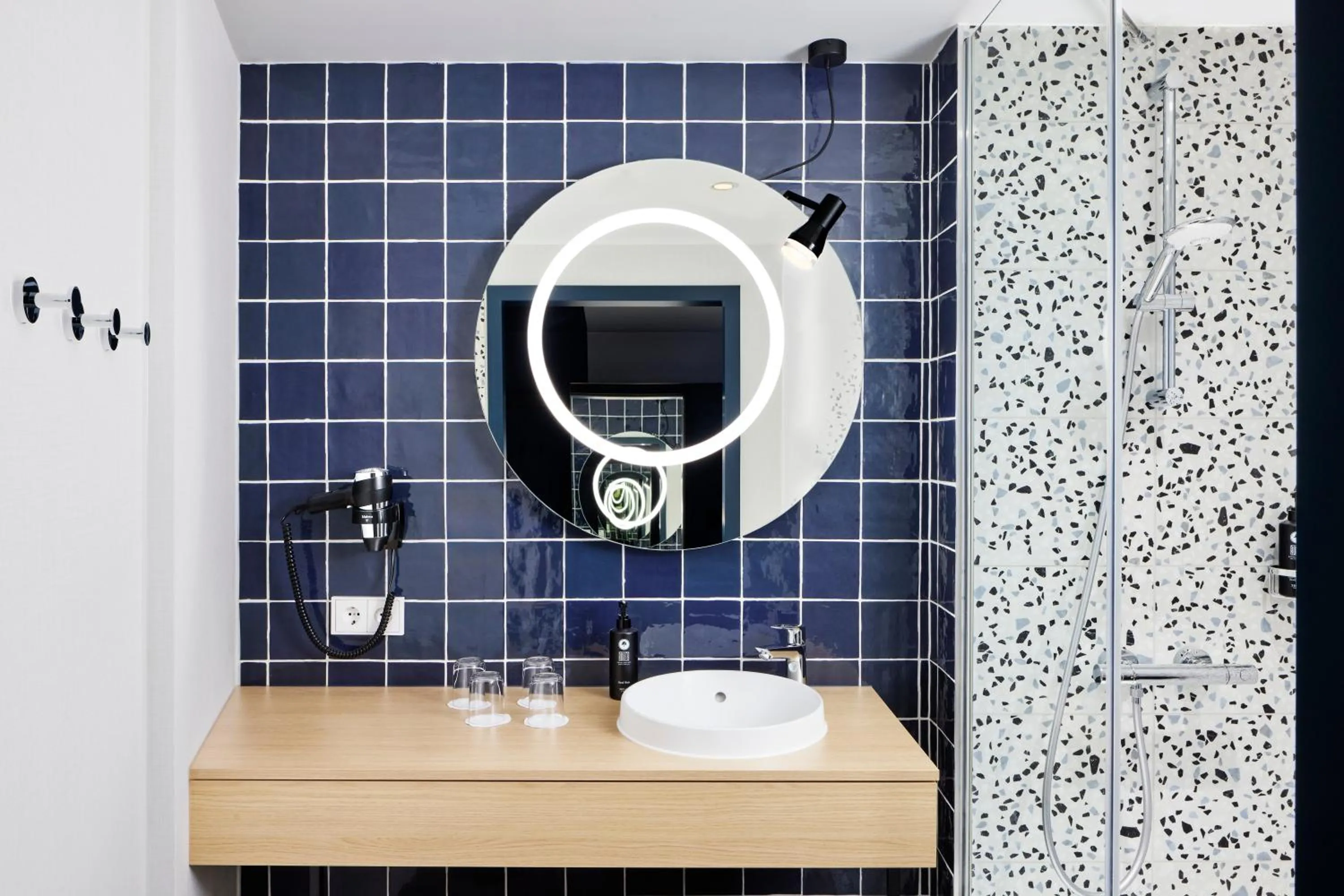 Bathroom in H2 Hotel Wien Schönbrunn