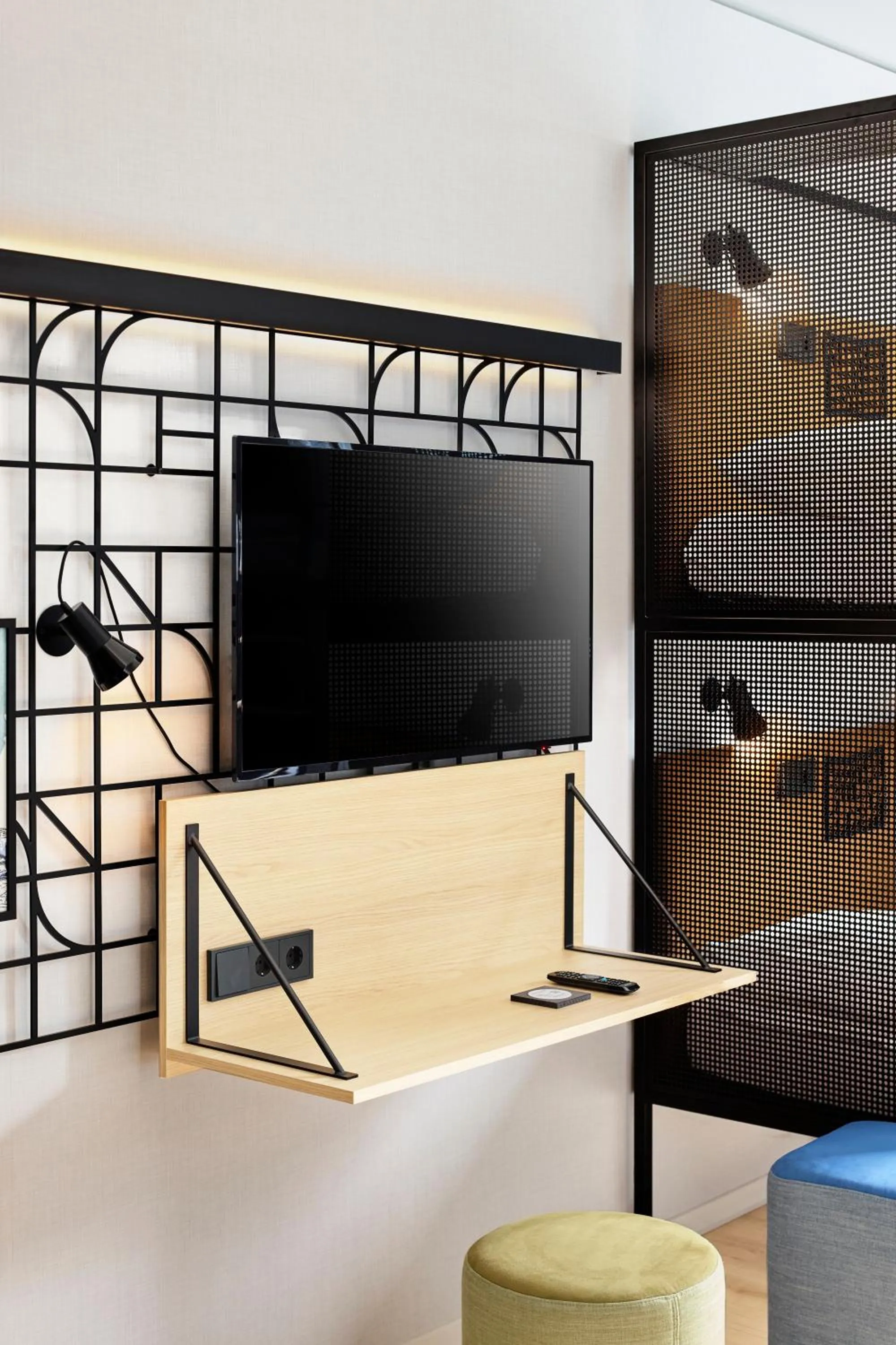 TV and multimedia in H2 Hotel Wien Schönbrunn