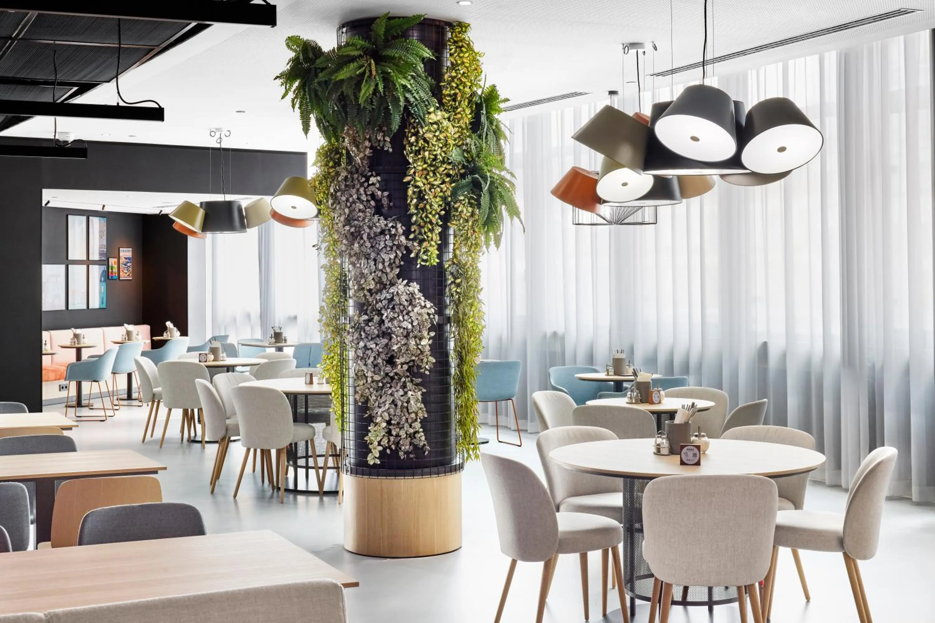 Restaurant/places to eat in H2 Hotel Wien Schönbrunn