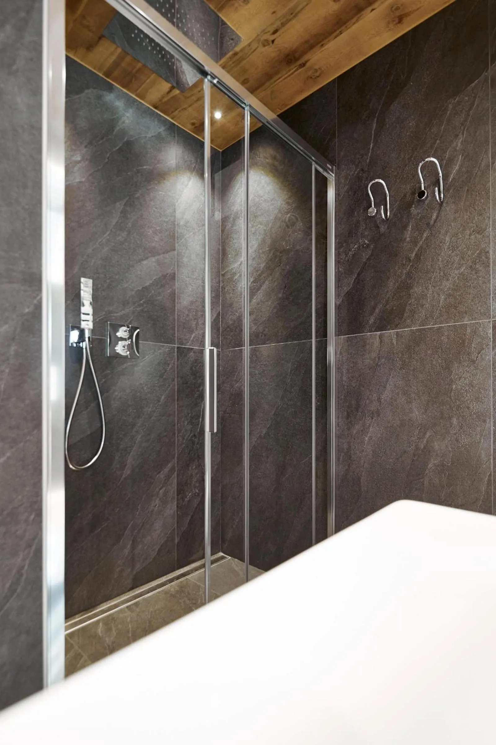 Shower in Hotel Garni dello Sportivo