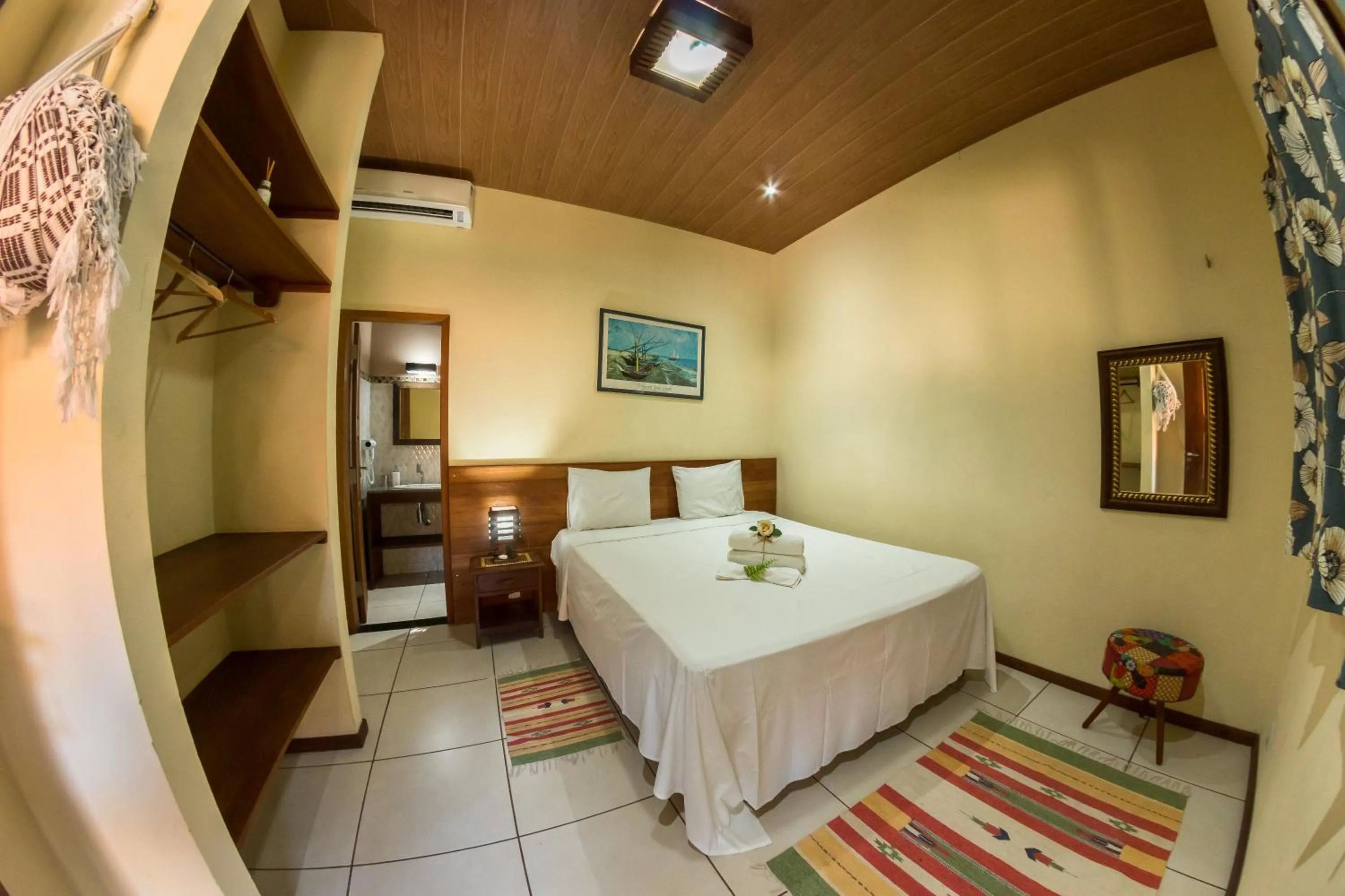 Photo of the whole room, Bed in Pousada Jurará e Vila Jurará