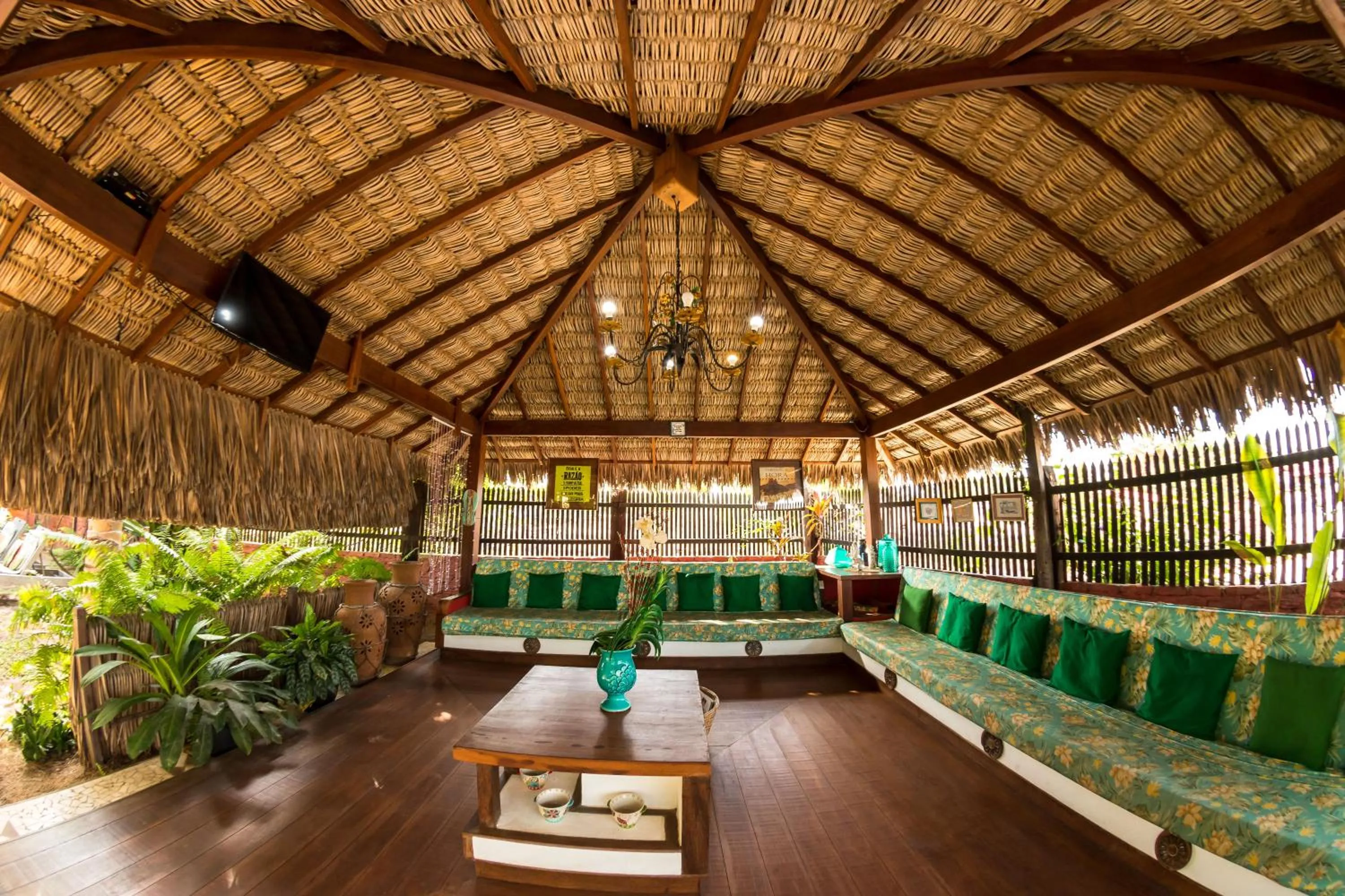 Communal lounge/ TV room in Pousada Jurará e Vila Jurará