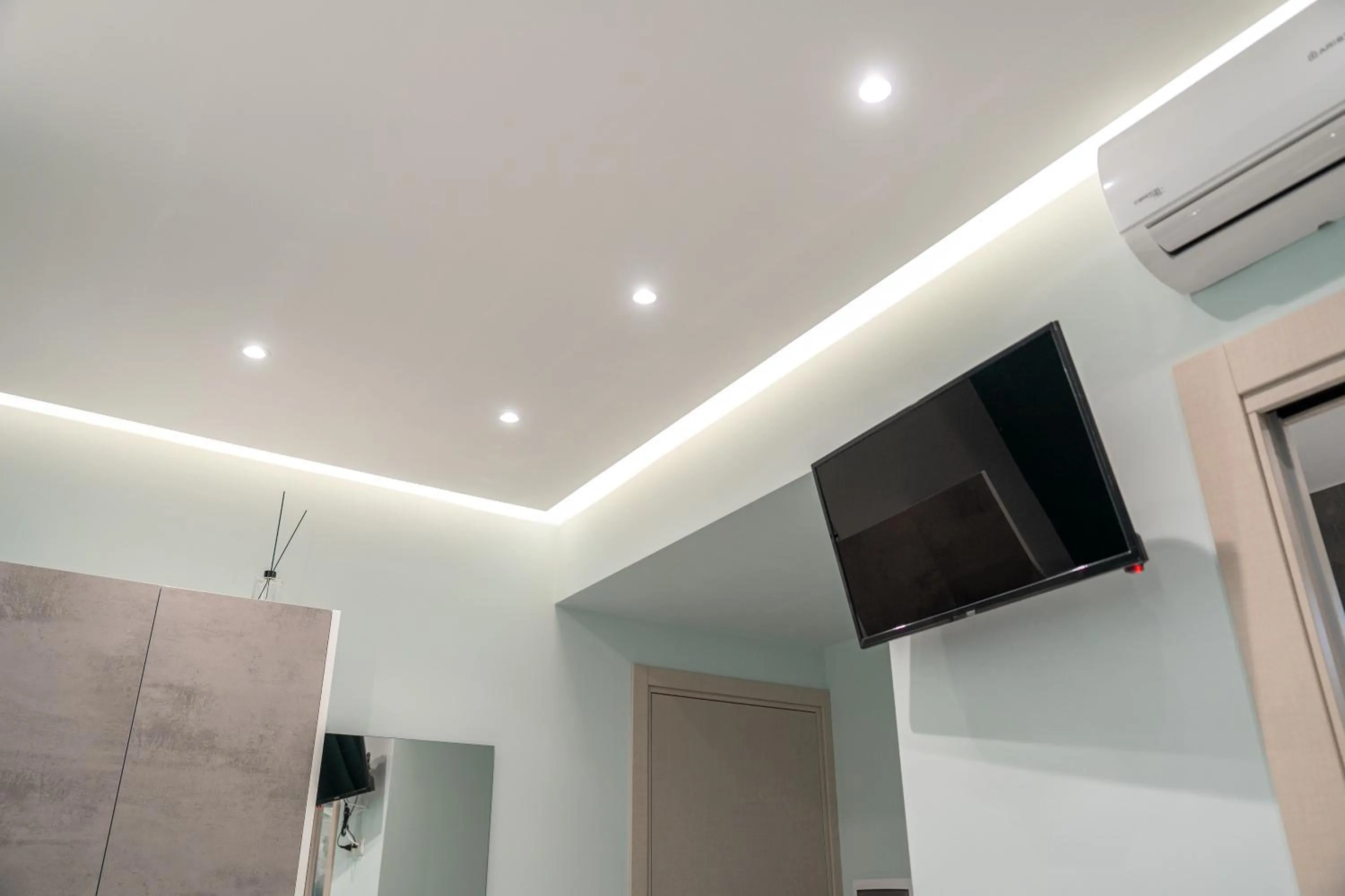 TV and multimedia in Napolitano Rooms - Central Station