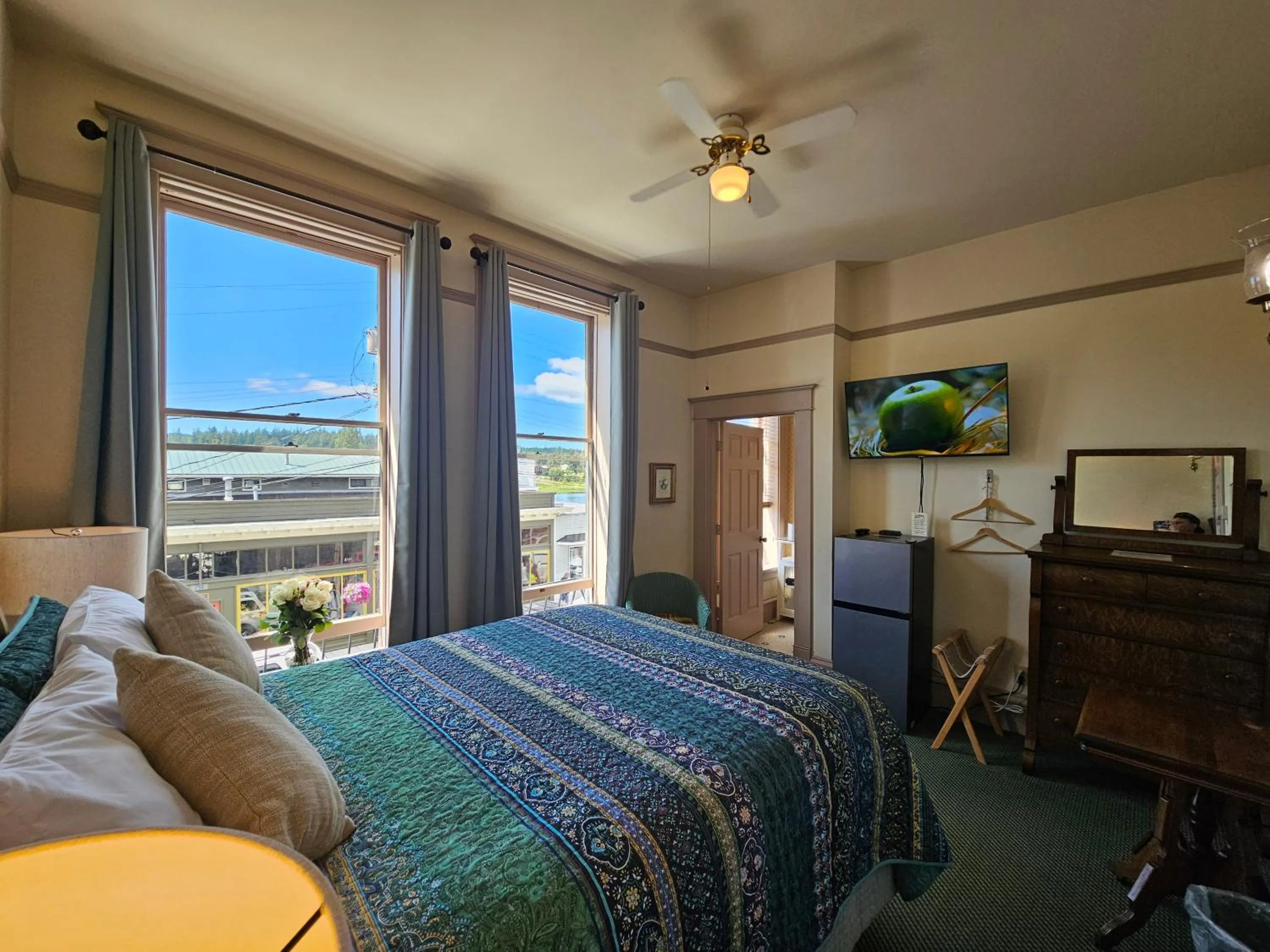 Bed in Hotel Planter