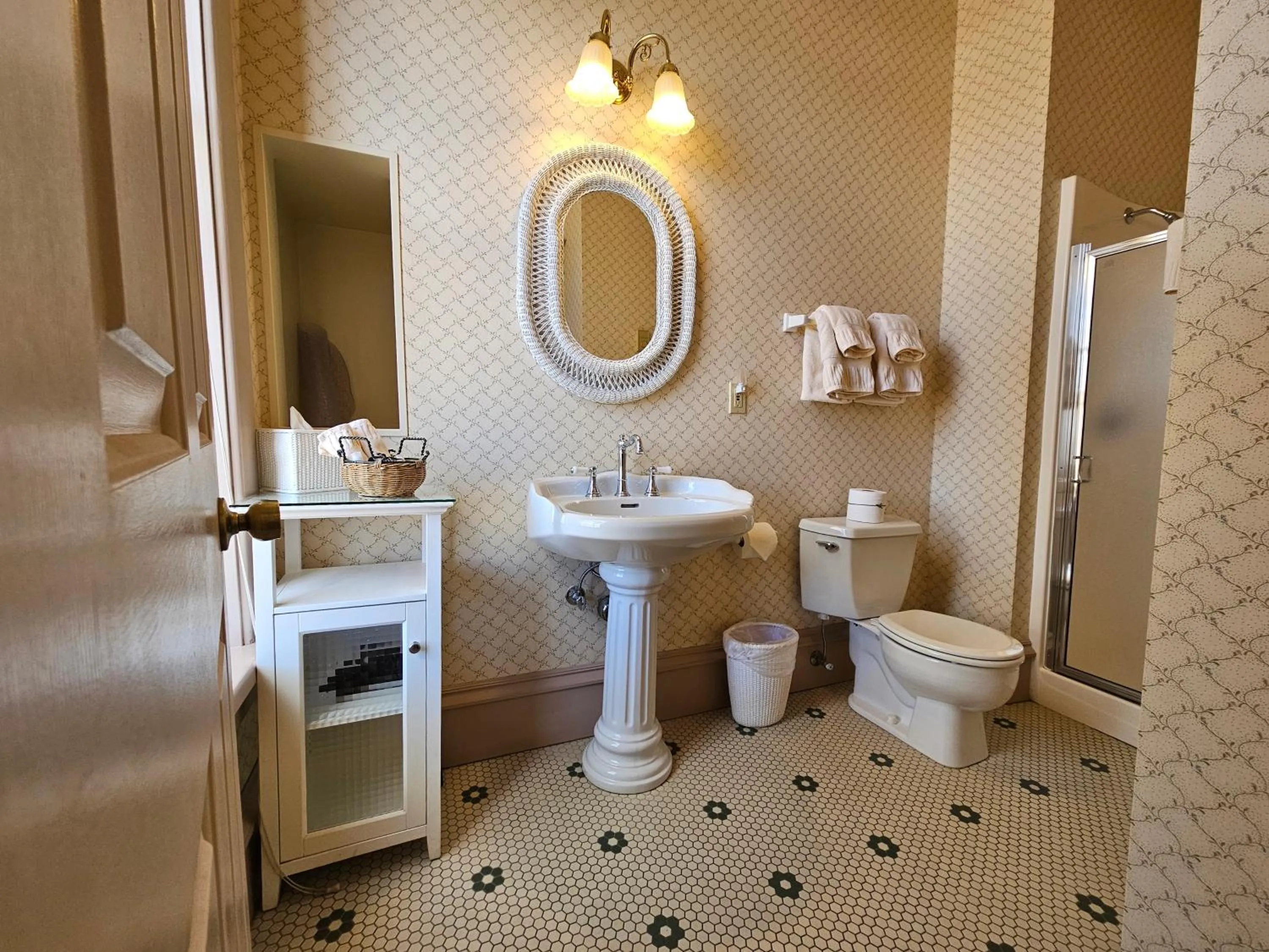 Toilet in Hotel Planter