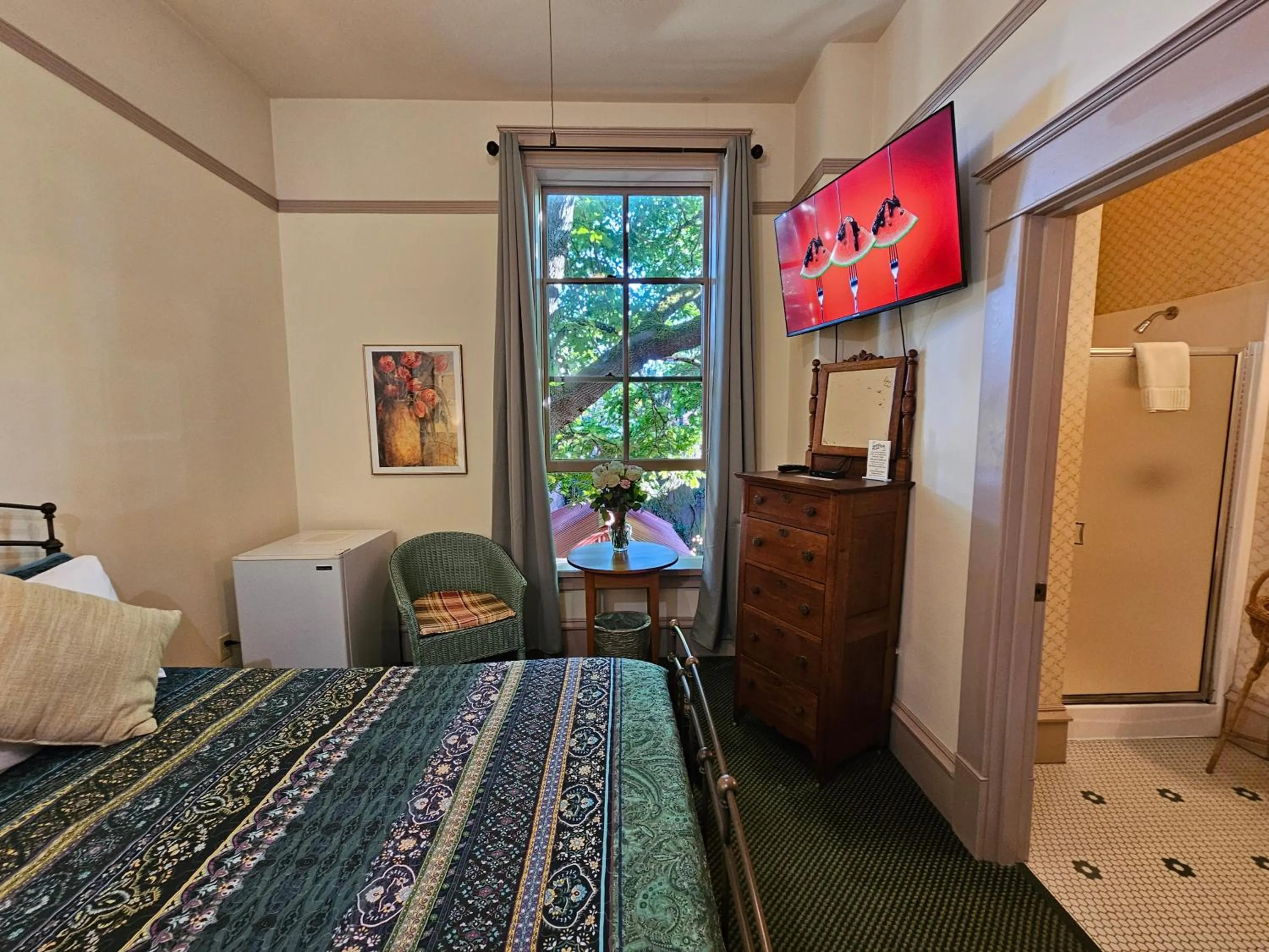 Bed in Hotel Planter