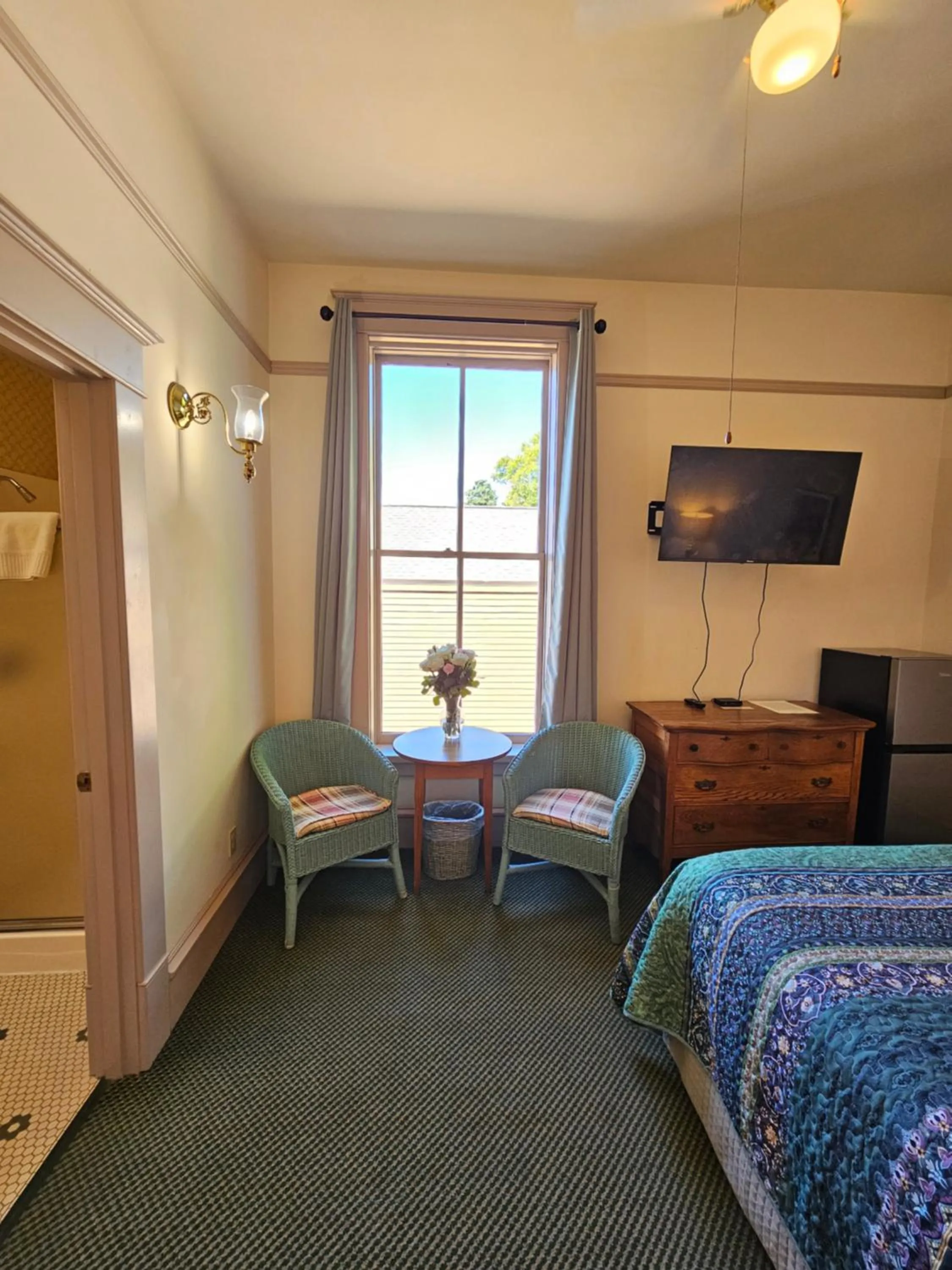 Bed in Hotel Planter