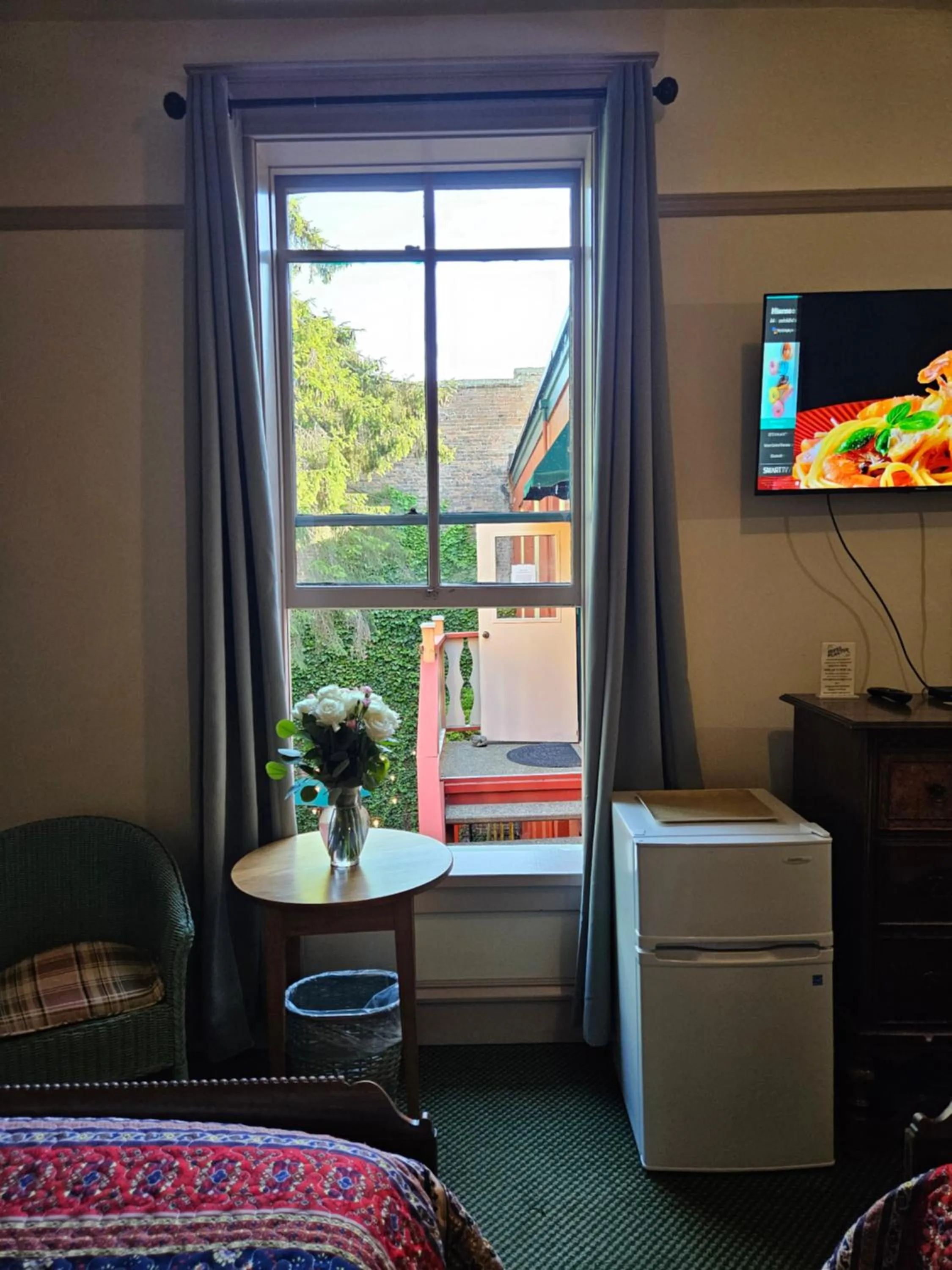 Bed in Hotel Planter