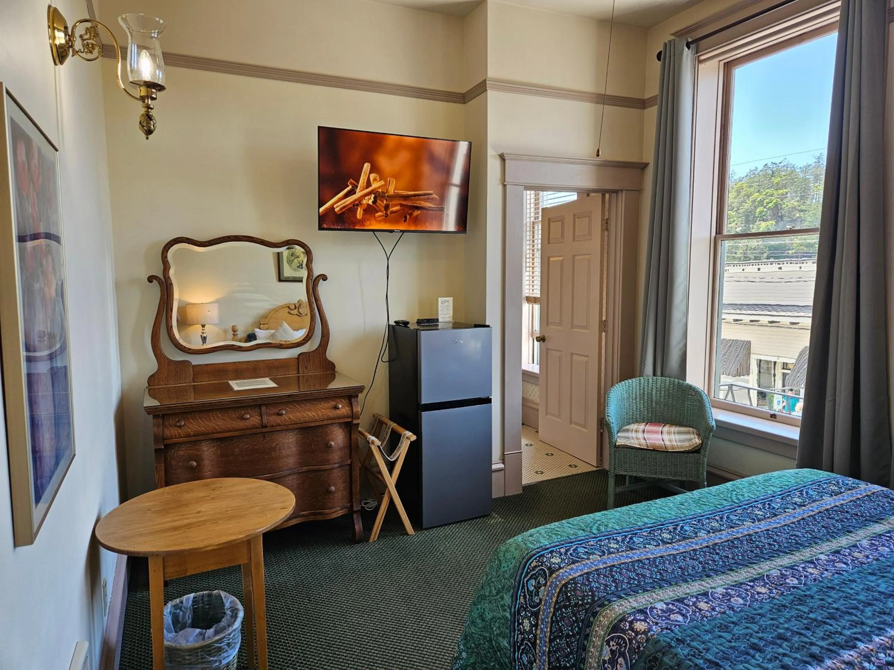 Bed in Hotel Planter