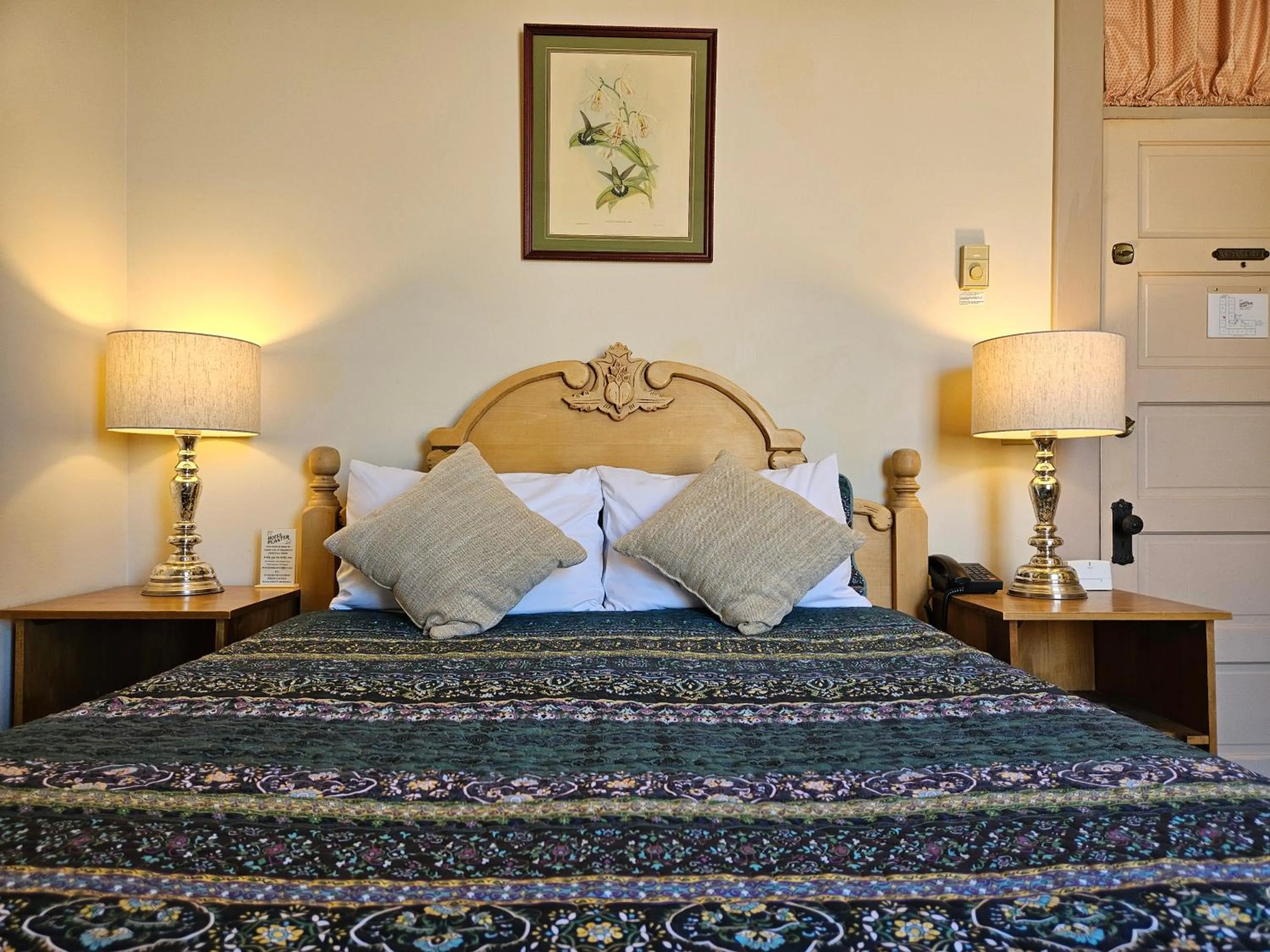 Bed in Hotel Planter