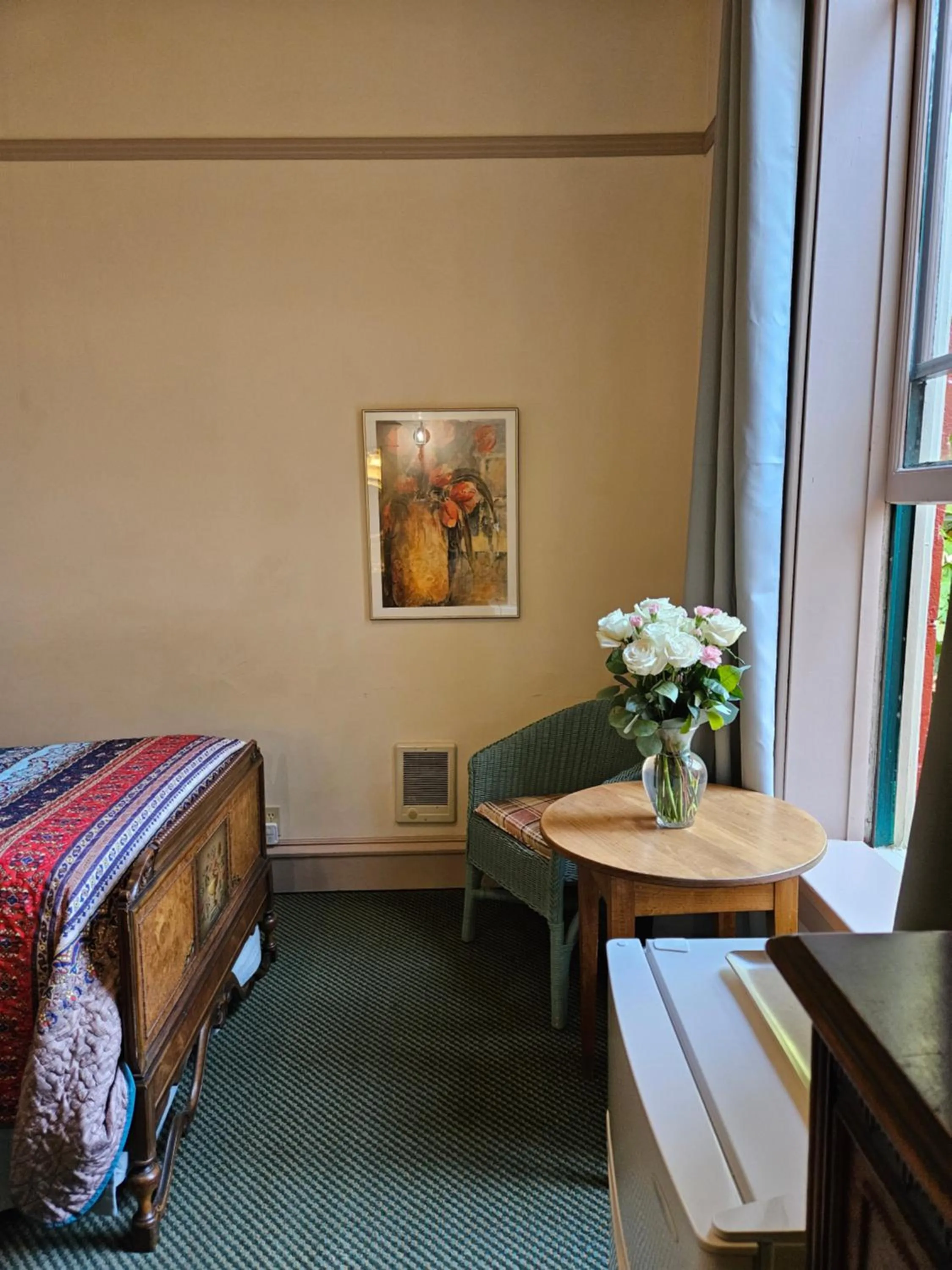 Bed in Hotel Planter