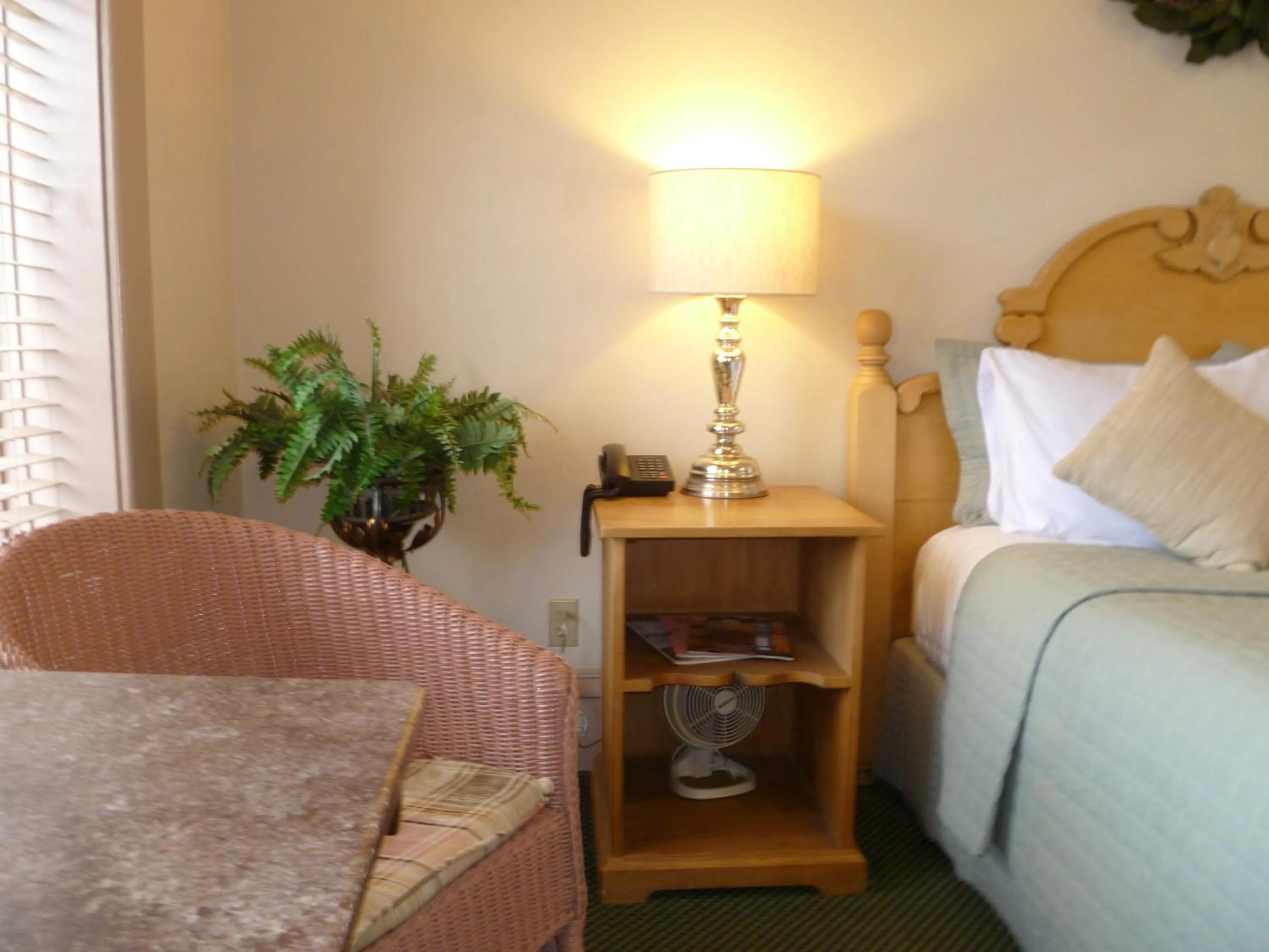 Bed in Hotel Planter