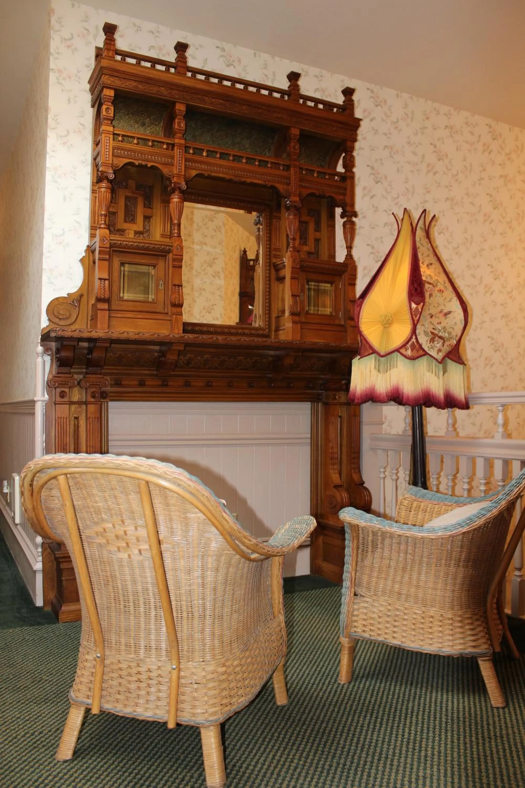 Seating area in Hotel Planter