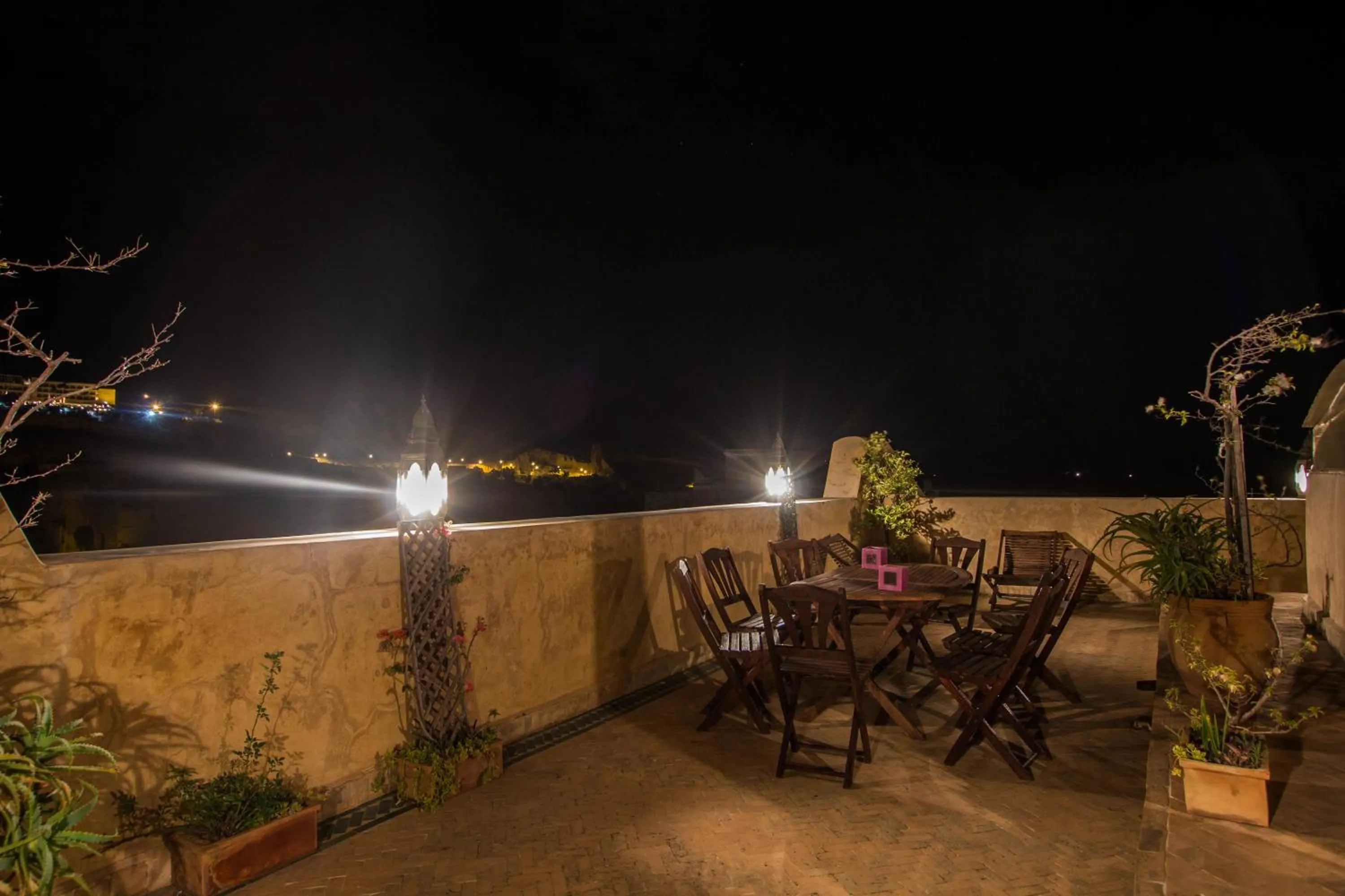 Night in Riad Noujoum Medina