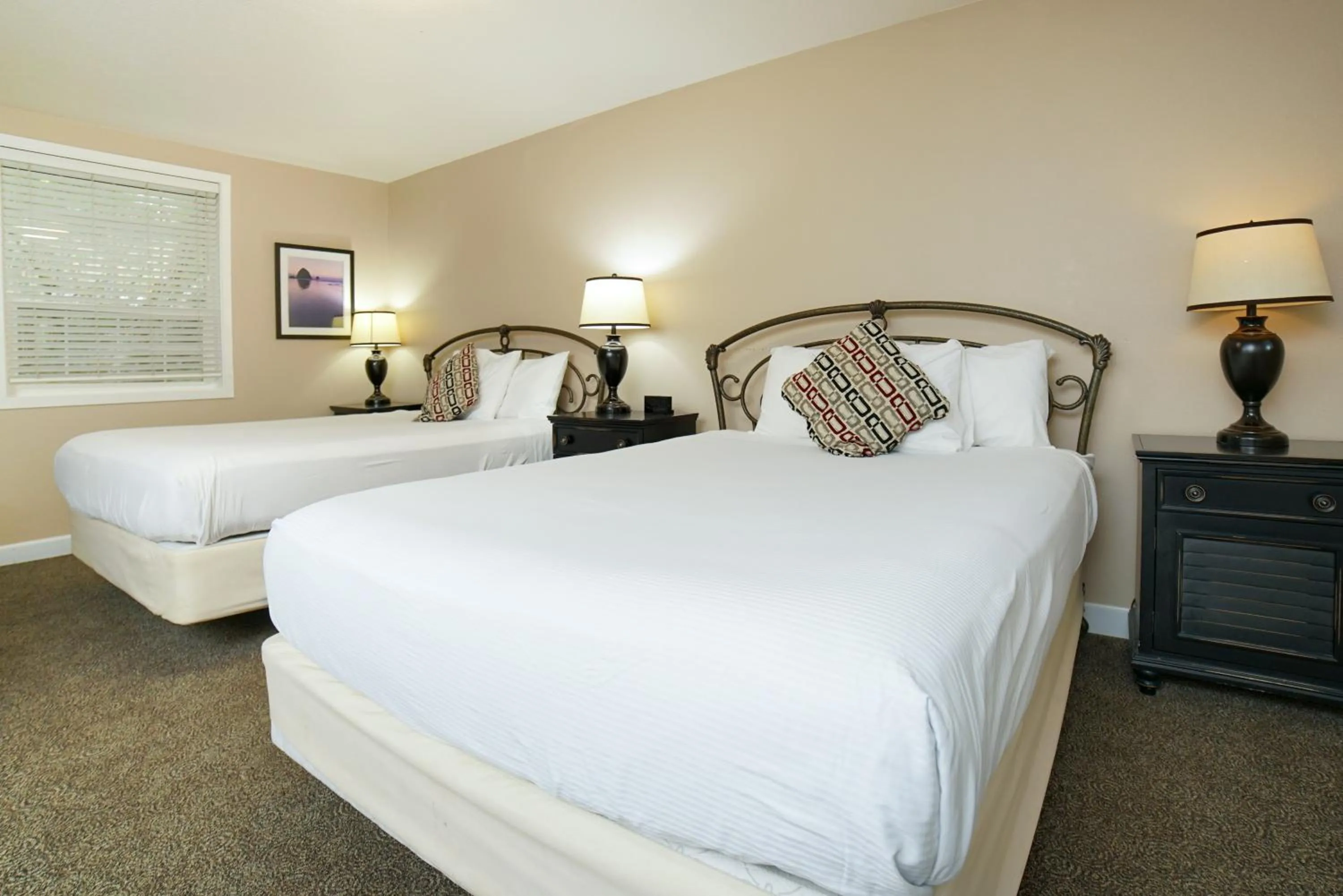 Bed in Ecola Creek Lodge