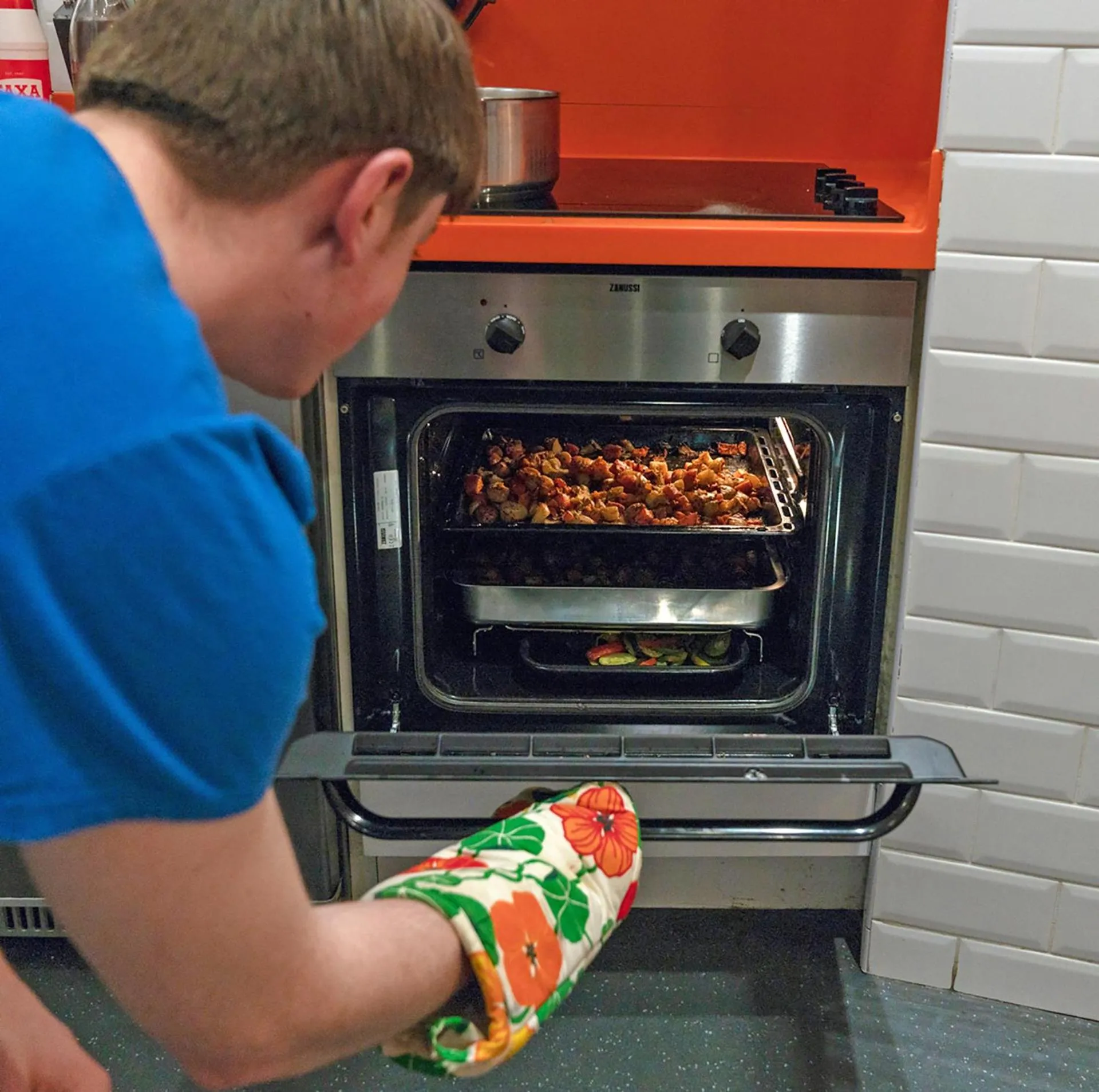 Kitchen or kitchenette in Galway City Hostel - Solo Traveller Hostel