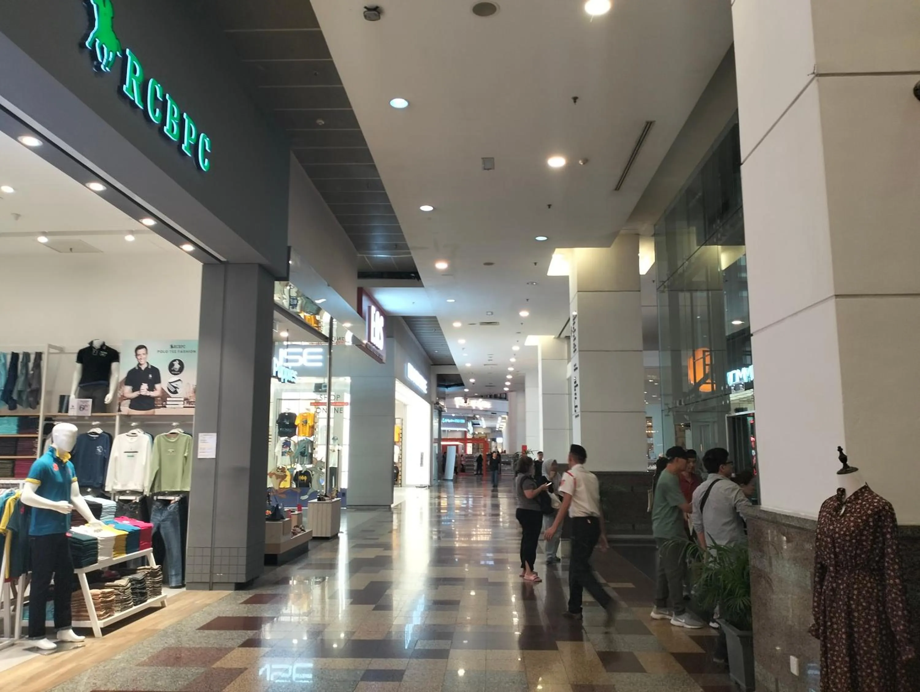 People in Luxy Service Apartment at Times Square KL