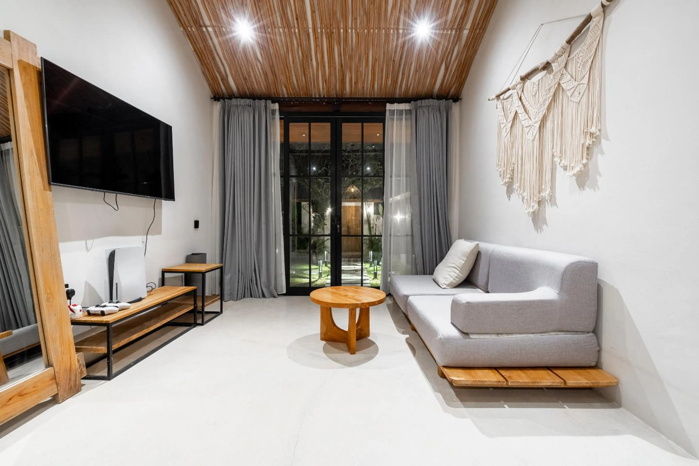 Night in Hijau Villa by EVDEkimi - Charming 2BR escape with Pool, Outdoor Lounge, Lush Garden