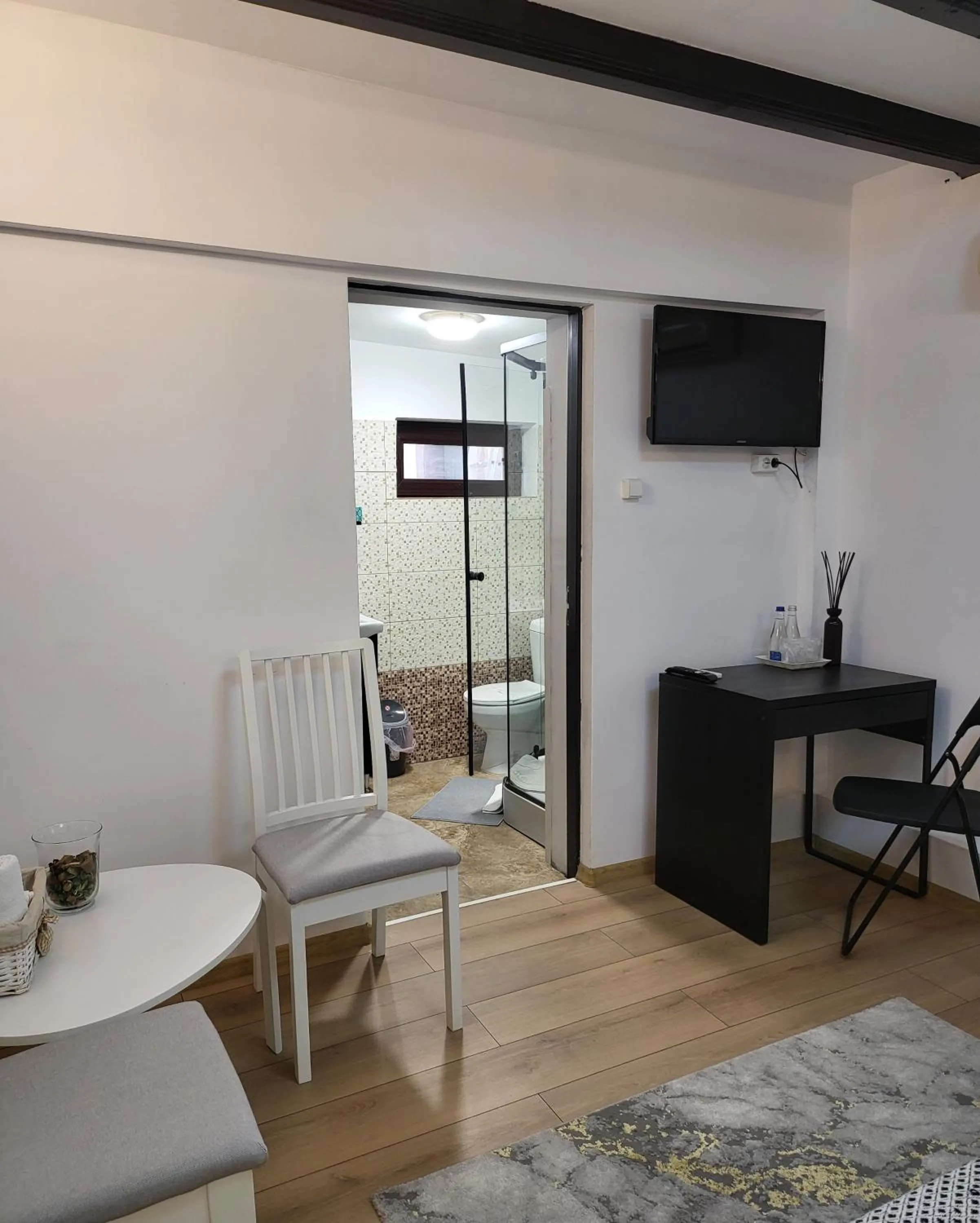 TV and multimedia in Adac Boutique Hotel