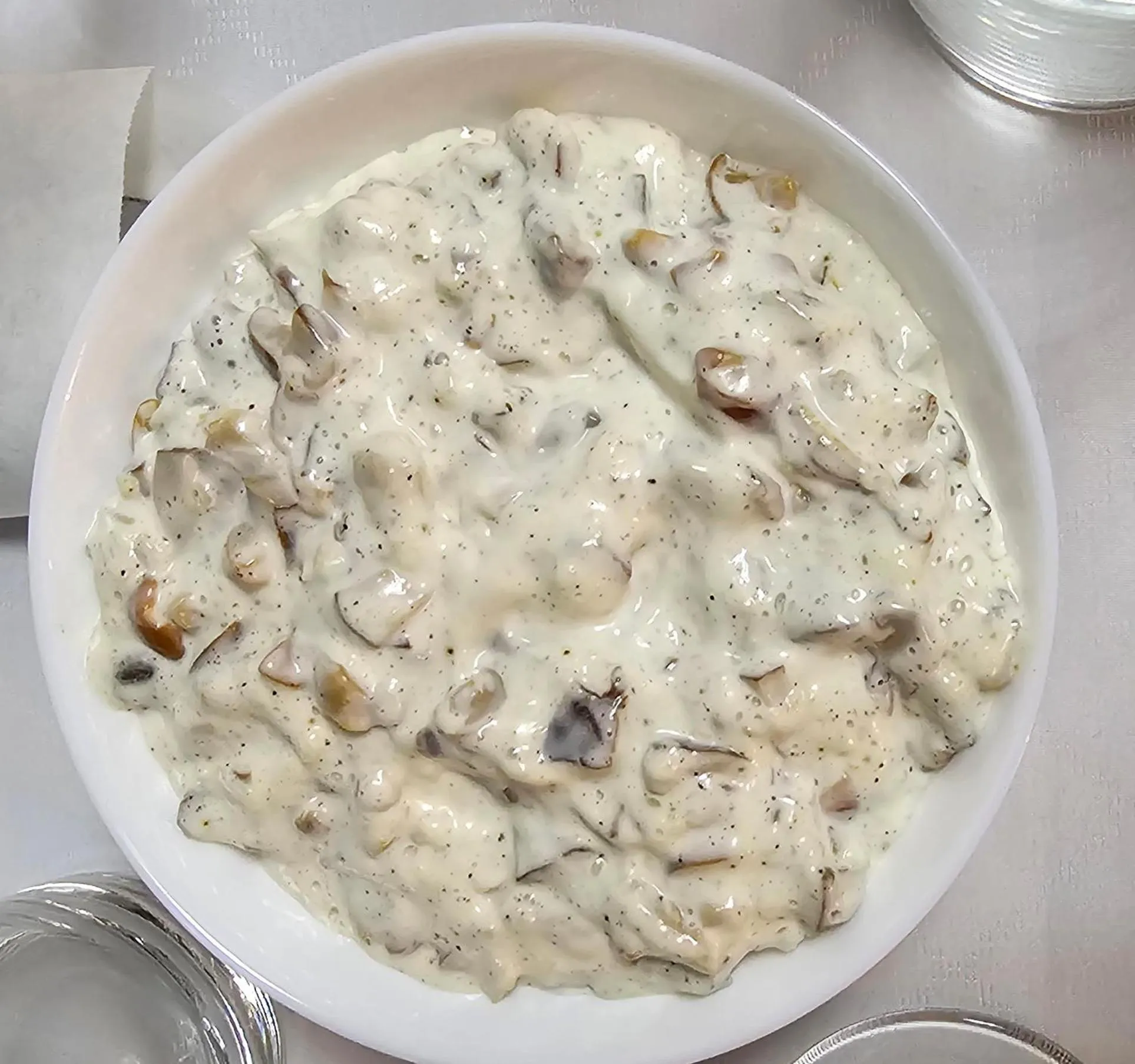 Restaurant/places to eat in Adac Boutique Hotel