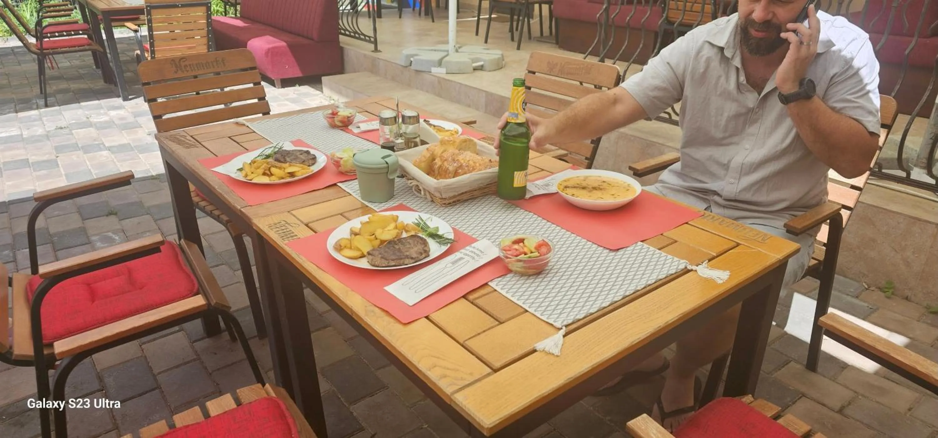 Restaurant/places to eat in Adac Boutique Hotel