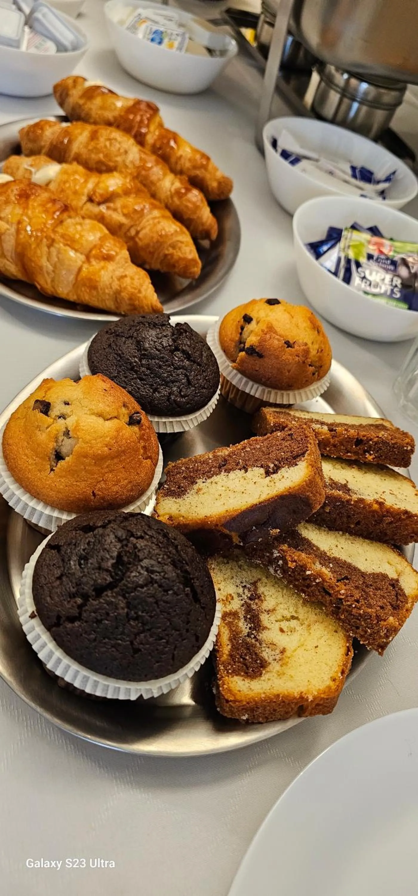 Restaurant/places to eat in Adac Boutique Hotel