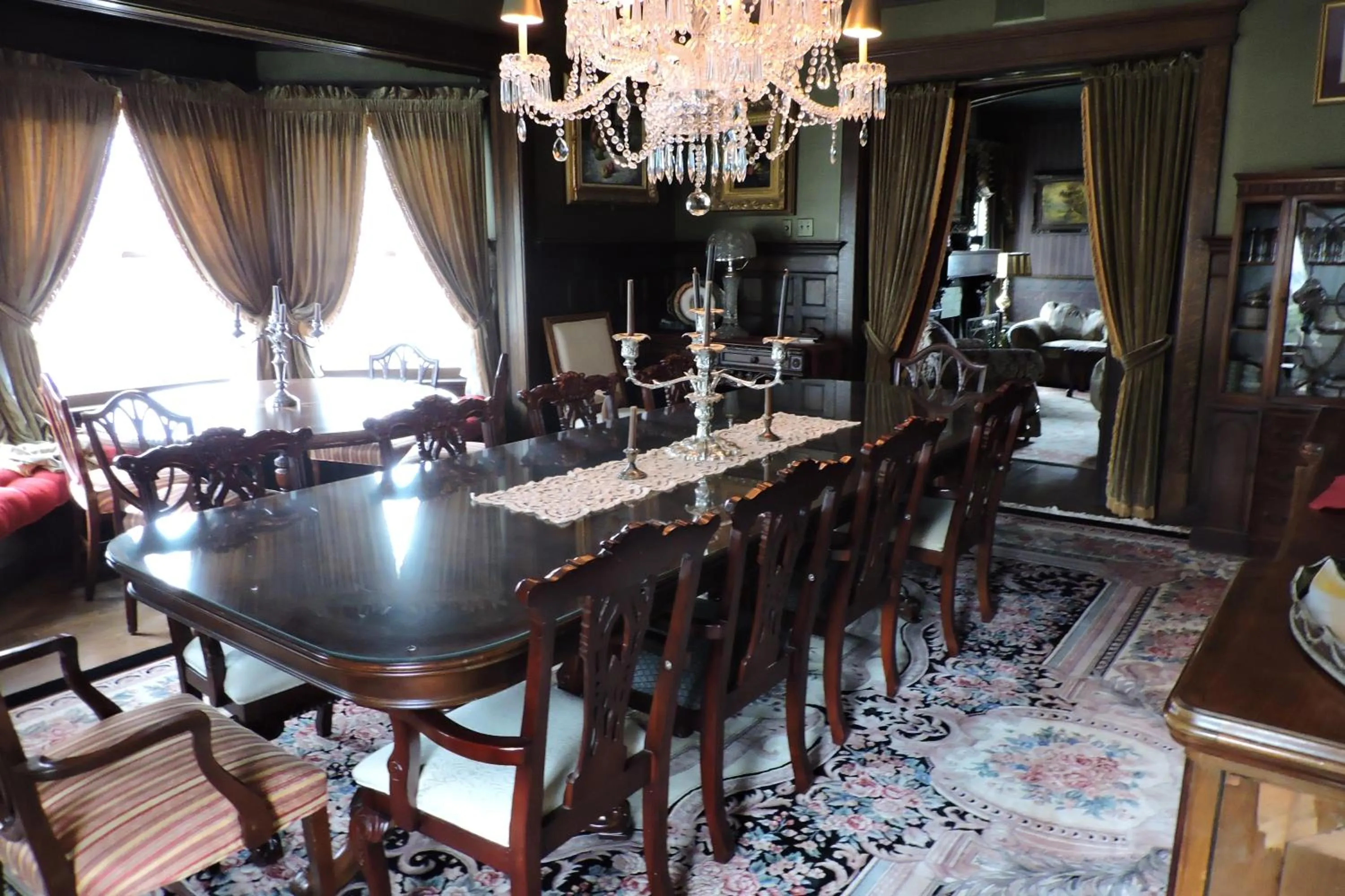 Restaurant/places to eat in South Broadway Manor B&B - Near Fallingwater, Ohiopyle State Park, Hiking & Biking trails GAP