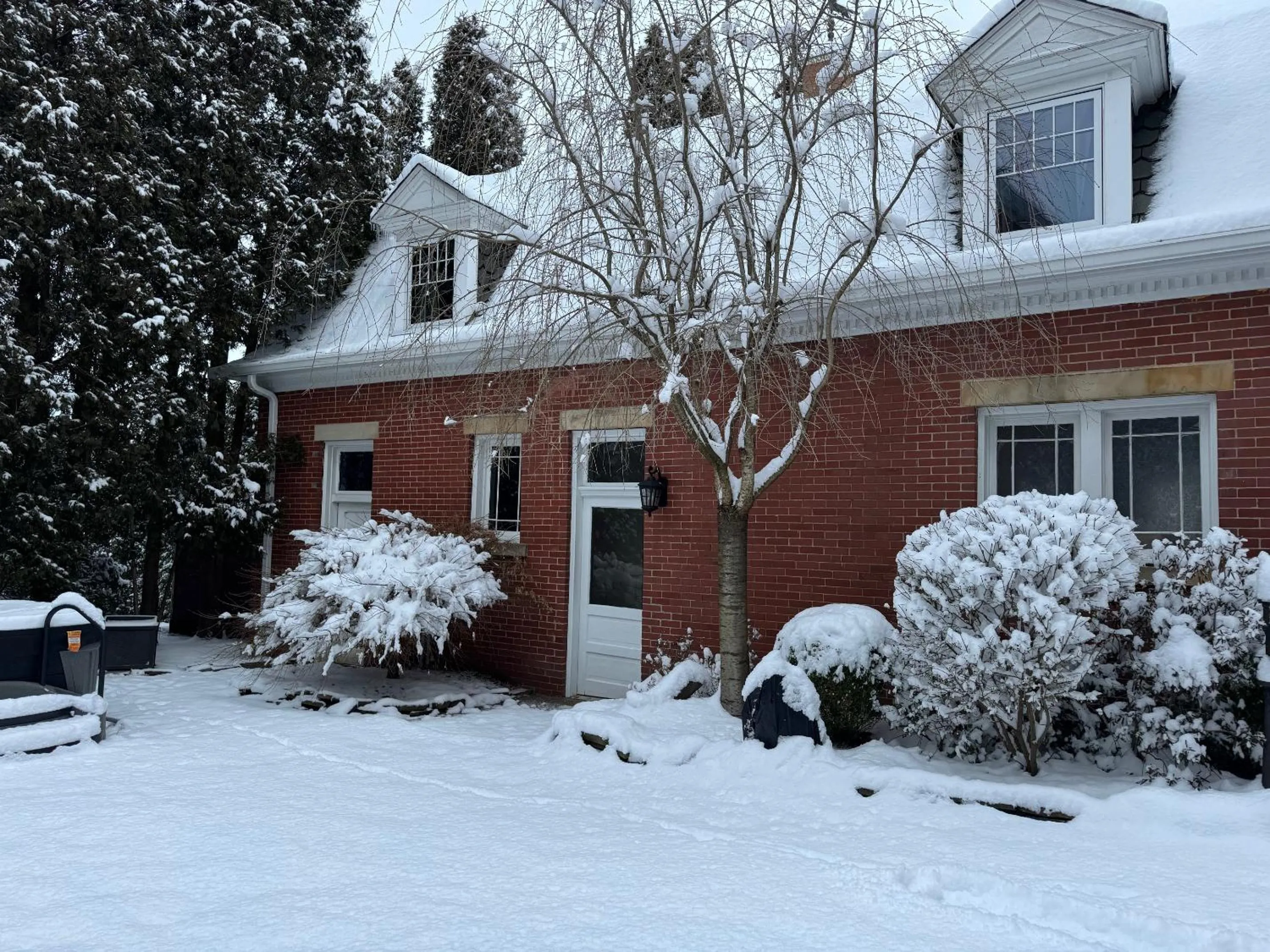 Property building in South Broadway Manor B&B - Near Fallingwater, Ohiopyle State Park, Hiking & Biking trails GAP