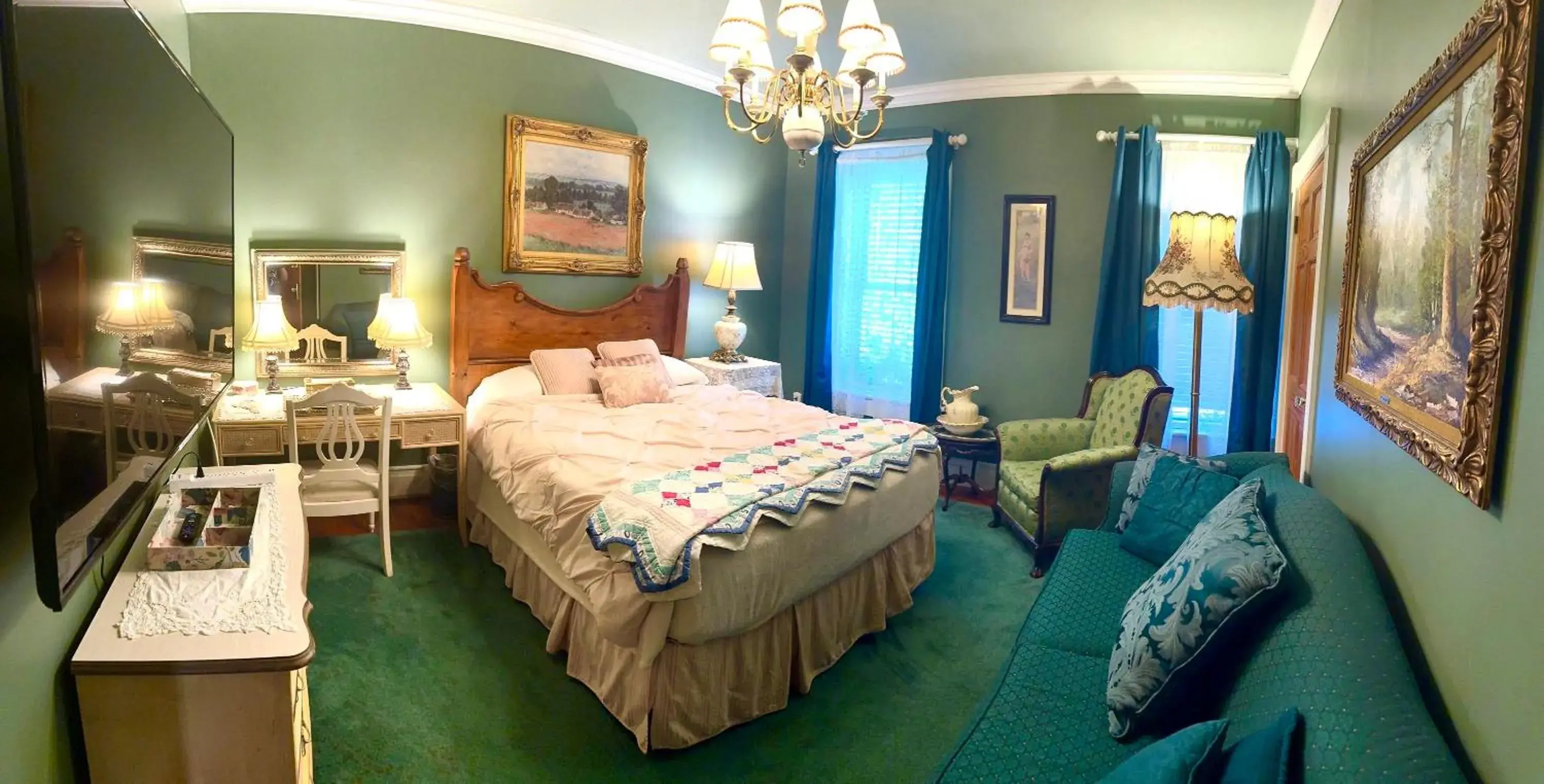 Two-Bedroom Apartment - single occupancy in South Broadway Manor B&B - Near Fallingwater, Ohiopyle State Park, Hiking & Biking trails GAP Two-Bedroom Apartment - single occupancy in South Broadway Manor B&B - Near Fallingwater, Ohiopyle State Park, Hiking & Biking trails GAP