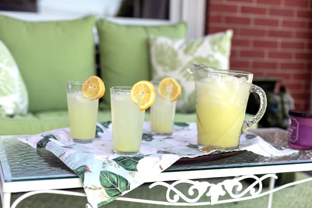 South Broadway Manor B&B - Near Fallingwater, Ohiopyle State Park, Hiking & Biking trails GAP