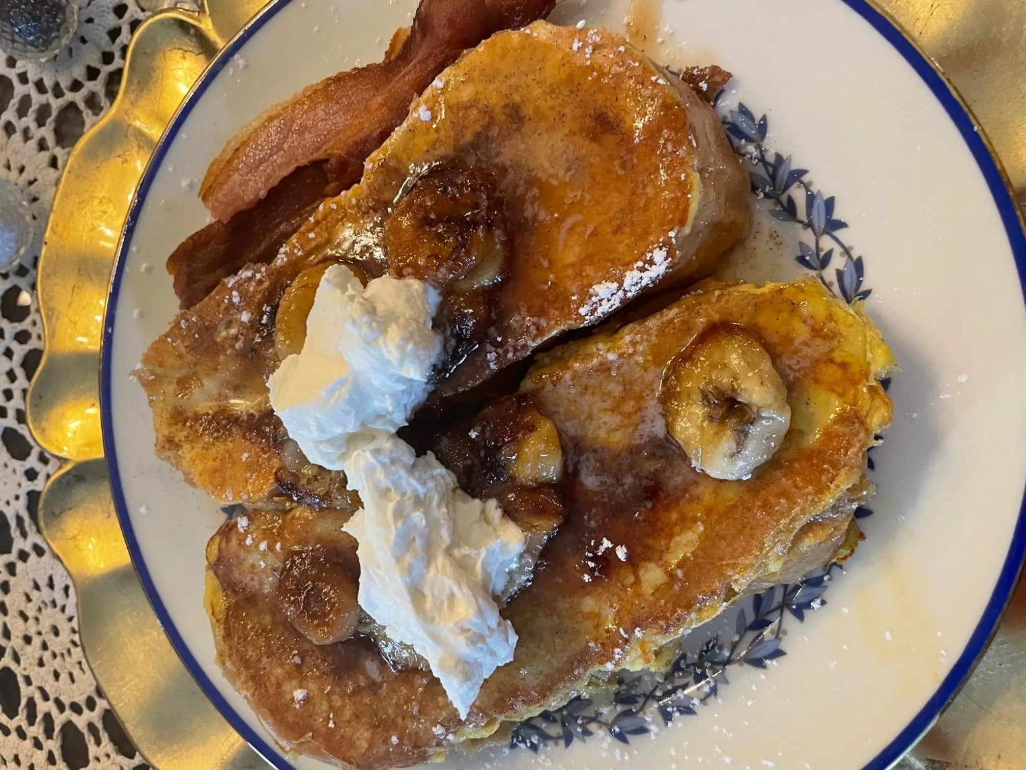 Breakfast in South Broadway Manor B&B - Near Fallingwater, Ohiopyle State Park, Hiking & Biking trails GAP