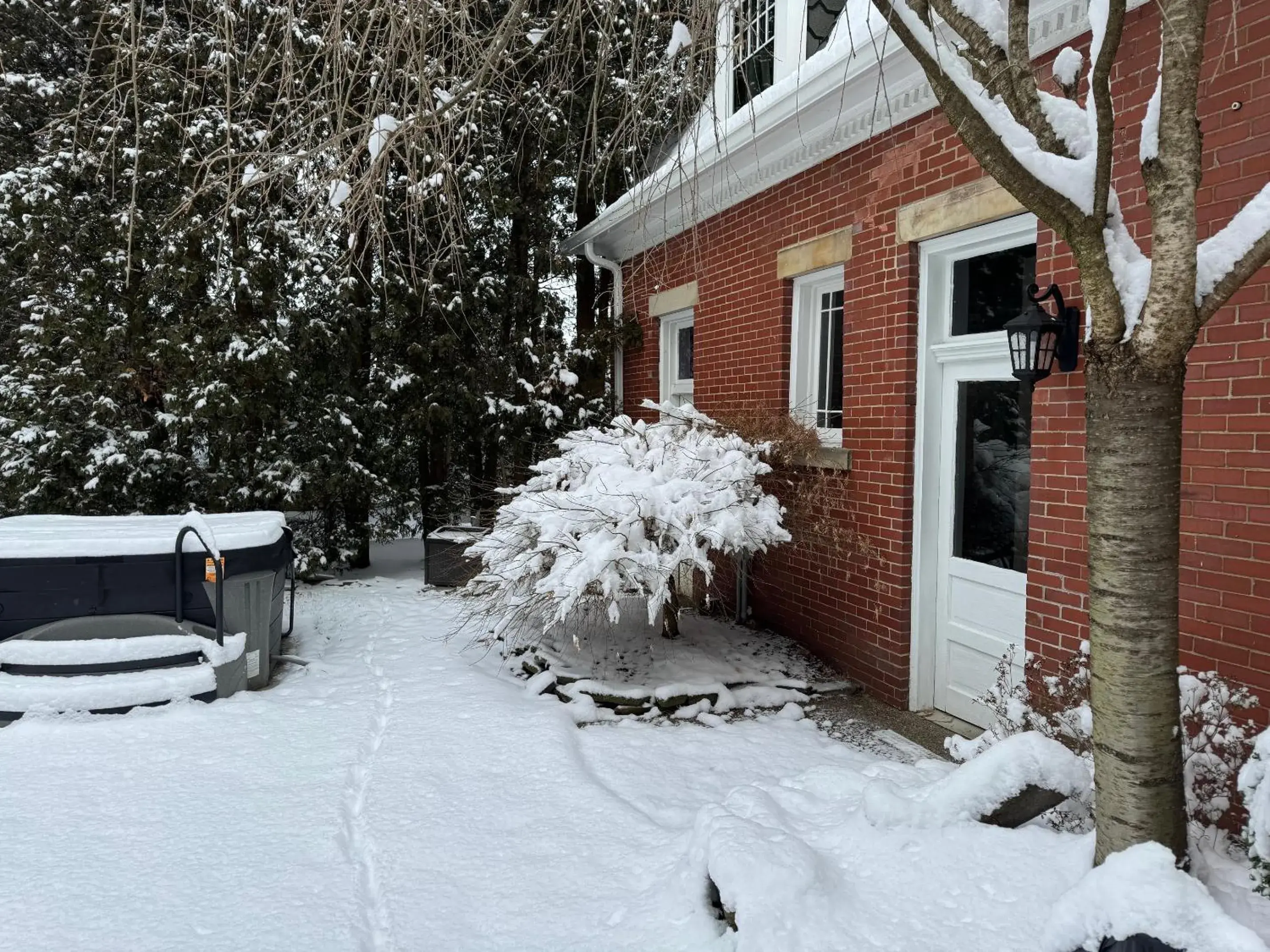 Superior Chalet in South Broadway Manor B&B - Near Fallingwater, Ohiopyle State Park, Hiking & Biking trails GAP Superior Chalet in South Broadway Manor B&B - Near Fallingwater, Ohiopyle State Park, Hiking & Biking trails GAP