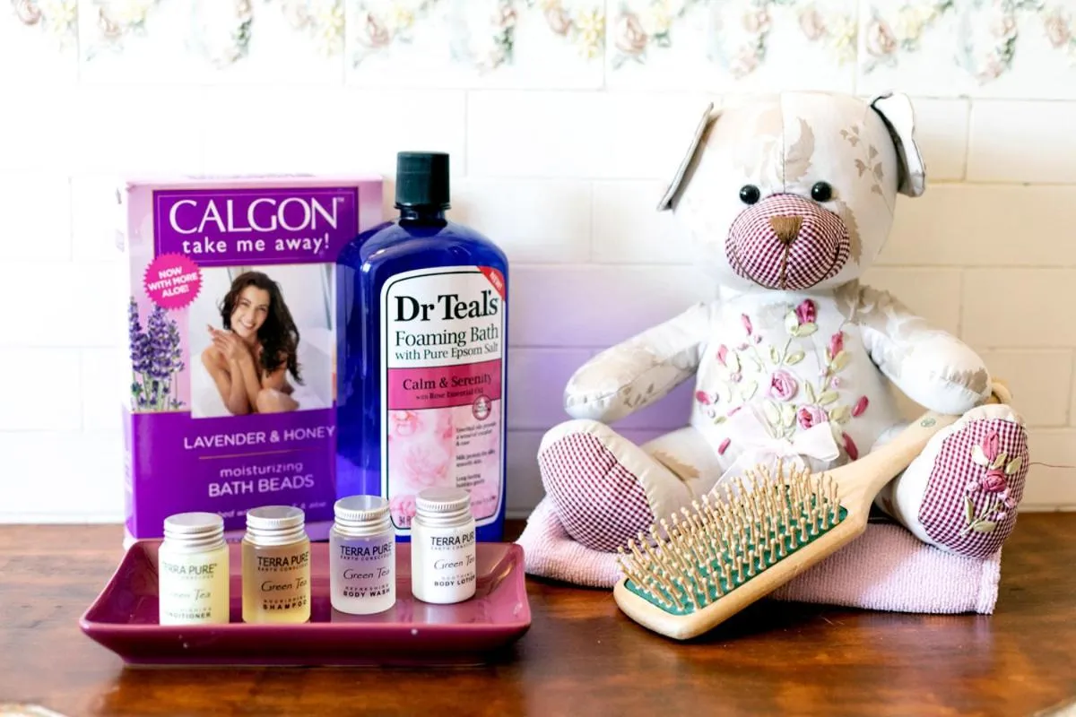 South Broadway Manor B&B - Near Fallingwater, Ohiopyle State Park, Hiking & Biking trails GAP