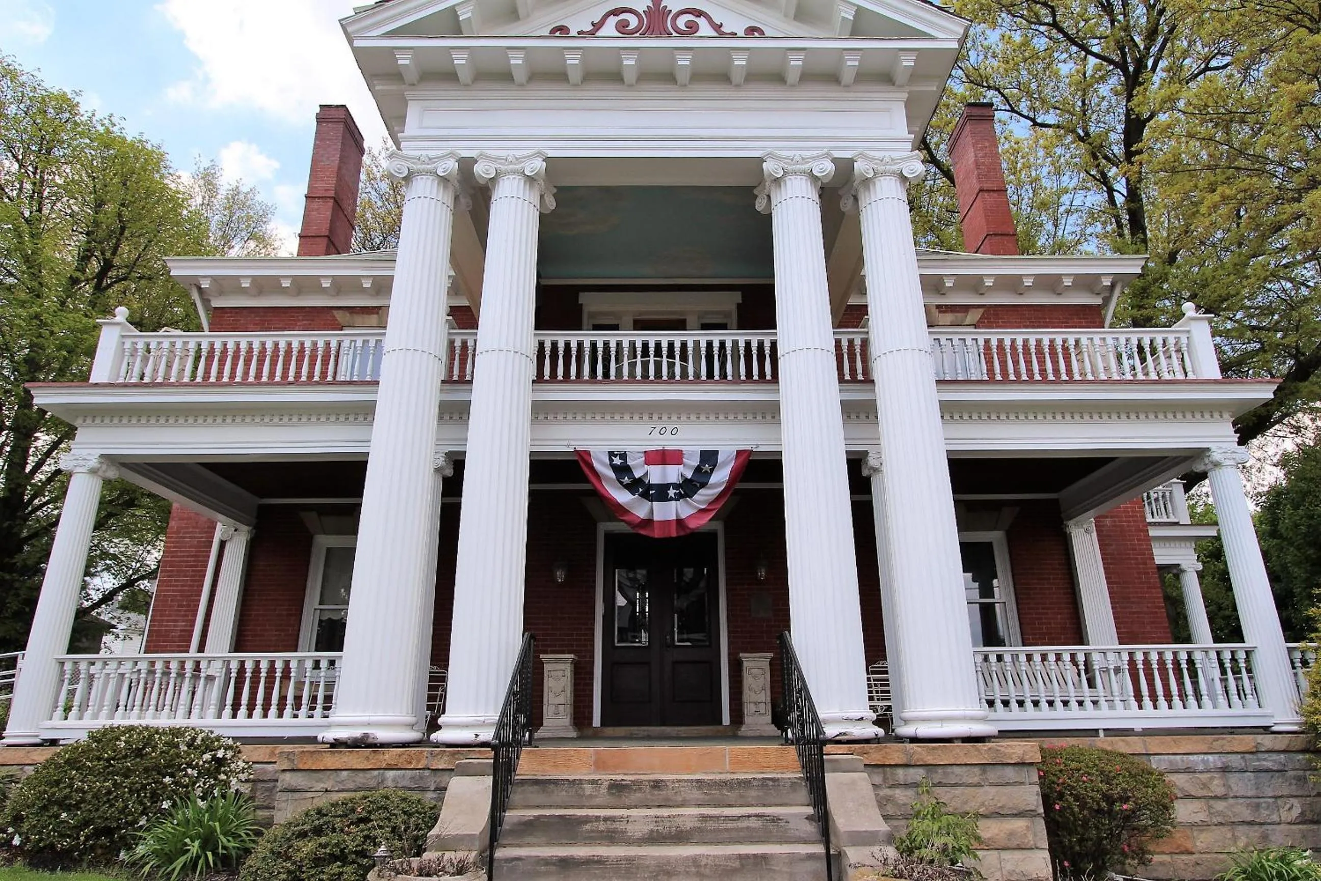 Facade/entrance in South Broadway Manor B&B - Near Fallingwater, Ohiopyle State Park, Hiking & Biking trails GAP