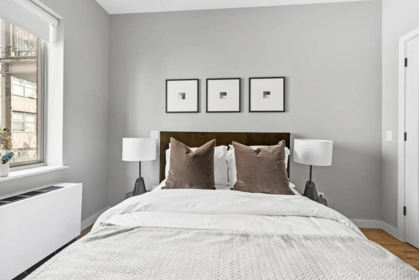 Bed in Top Notch 2 Bedroom Minutes From Central Park