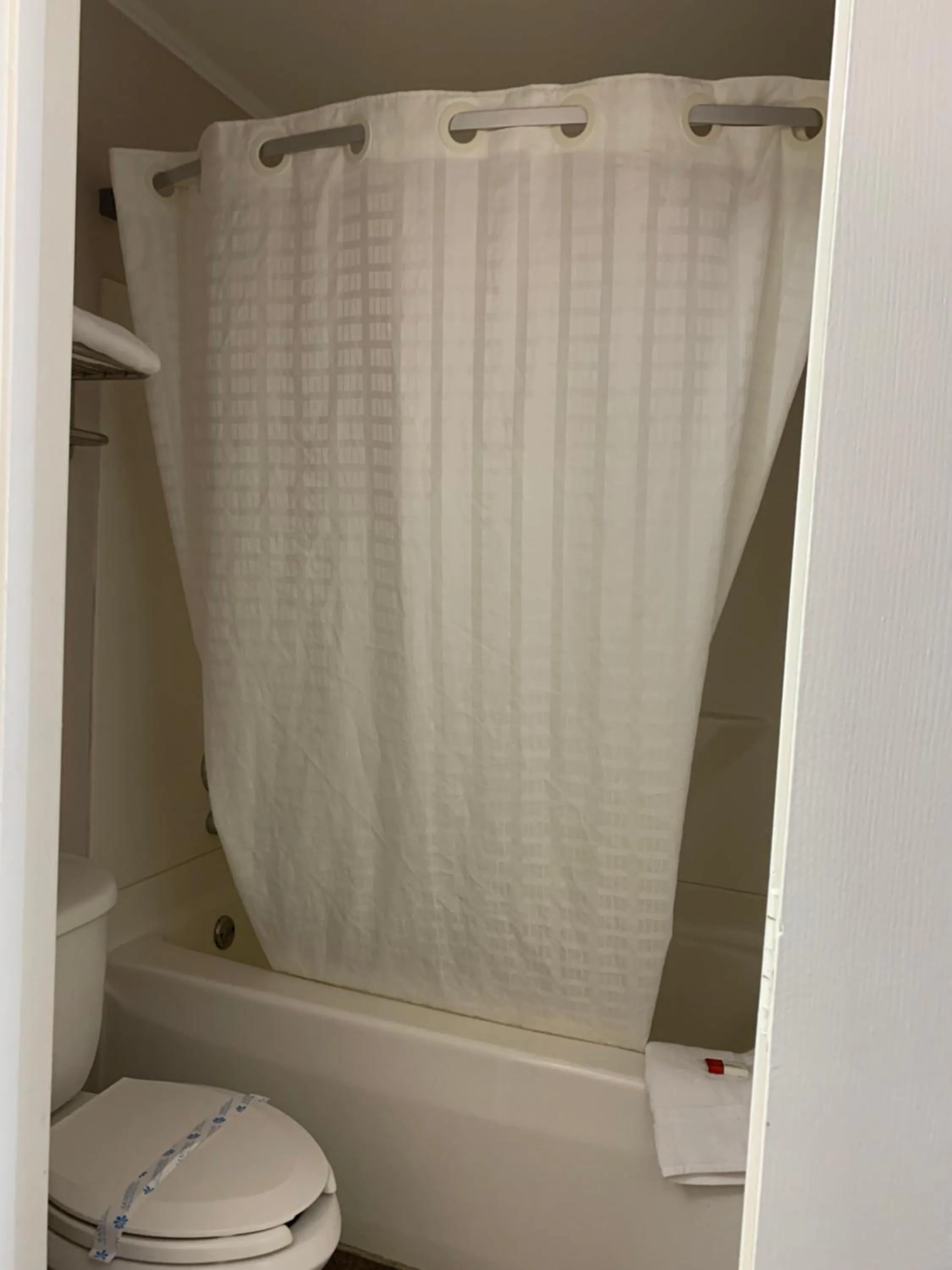 Days Inn by Wyndham Clinton