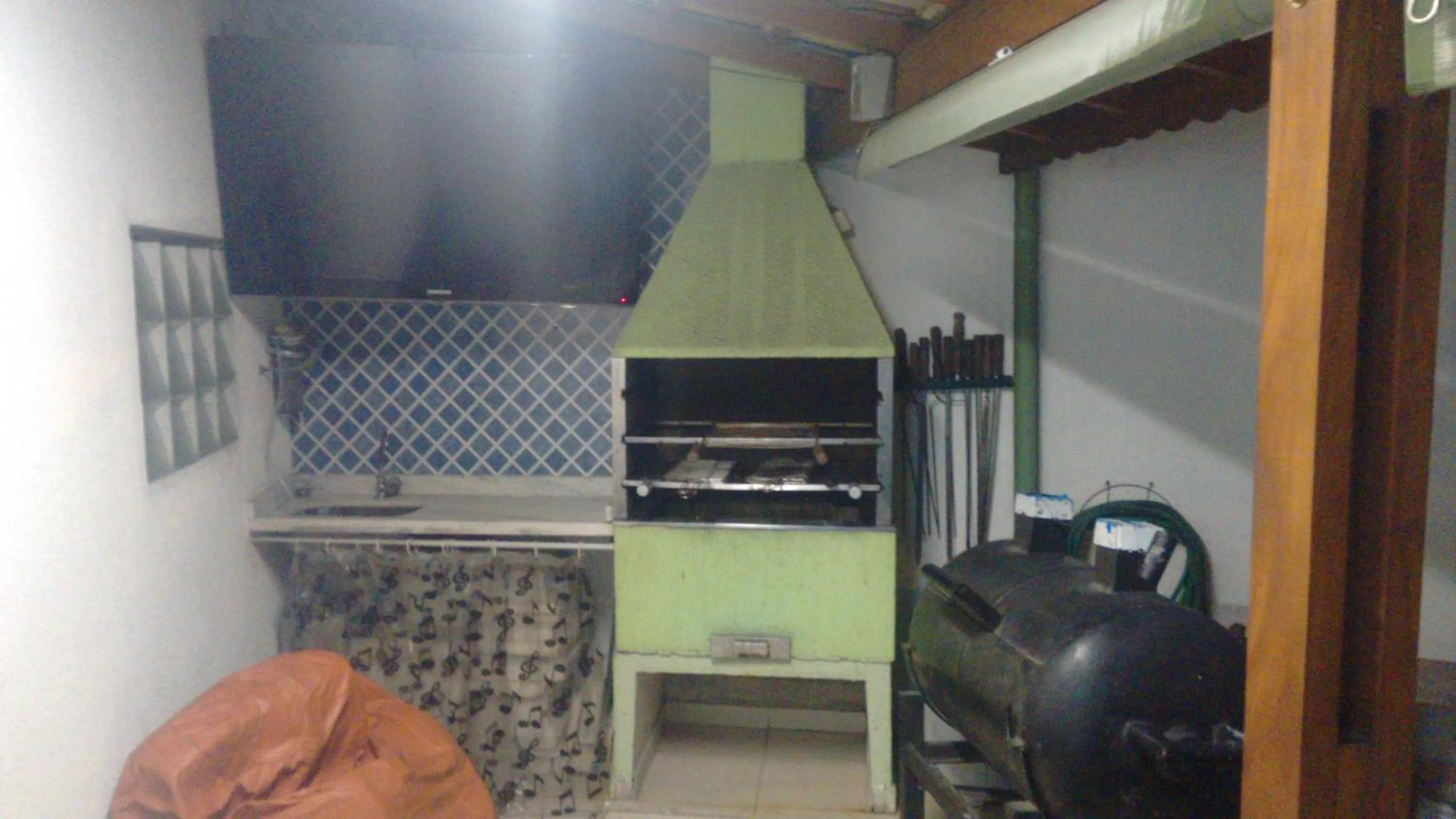 BBQ facilities in Flat Econômico Butantã
