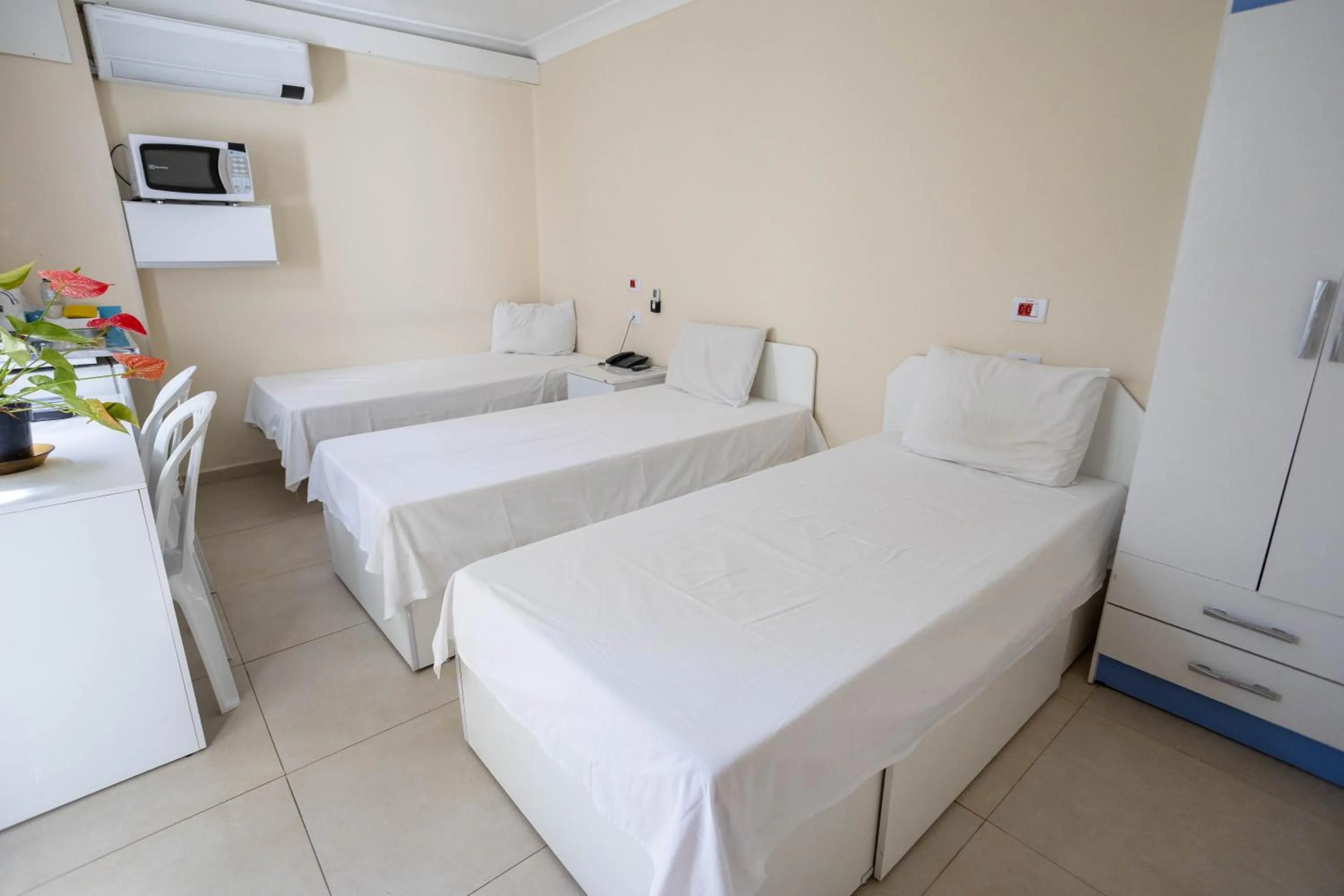 Photo of the whole room, Bed in Flat Econômico Butantã