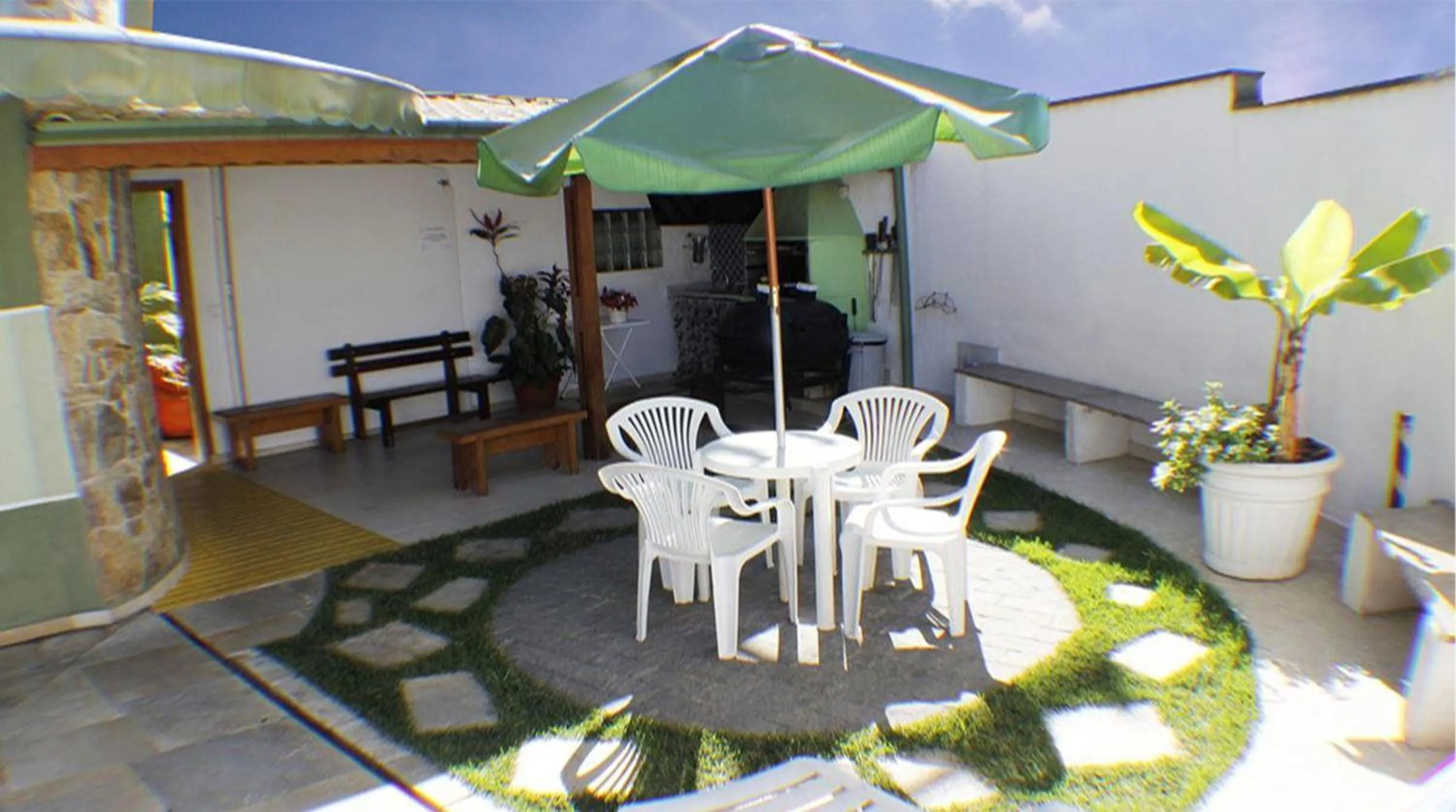 BBQ facilities in Flat Econômico Butantã